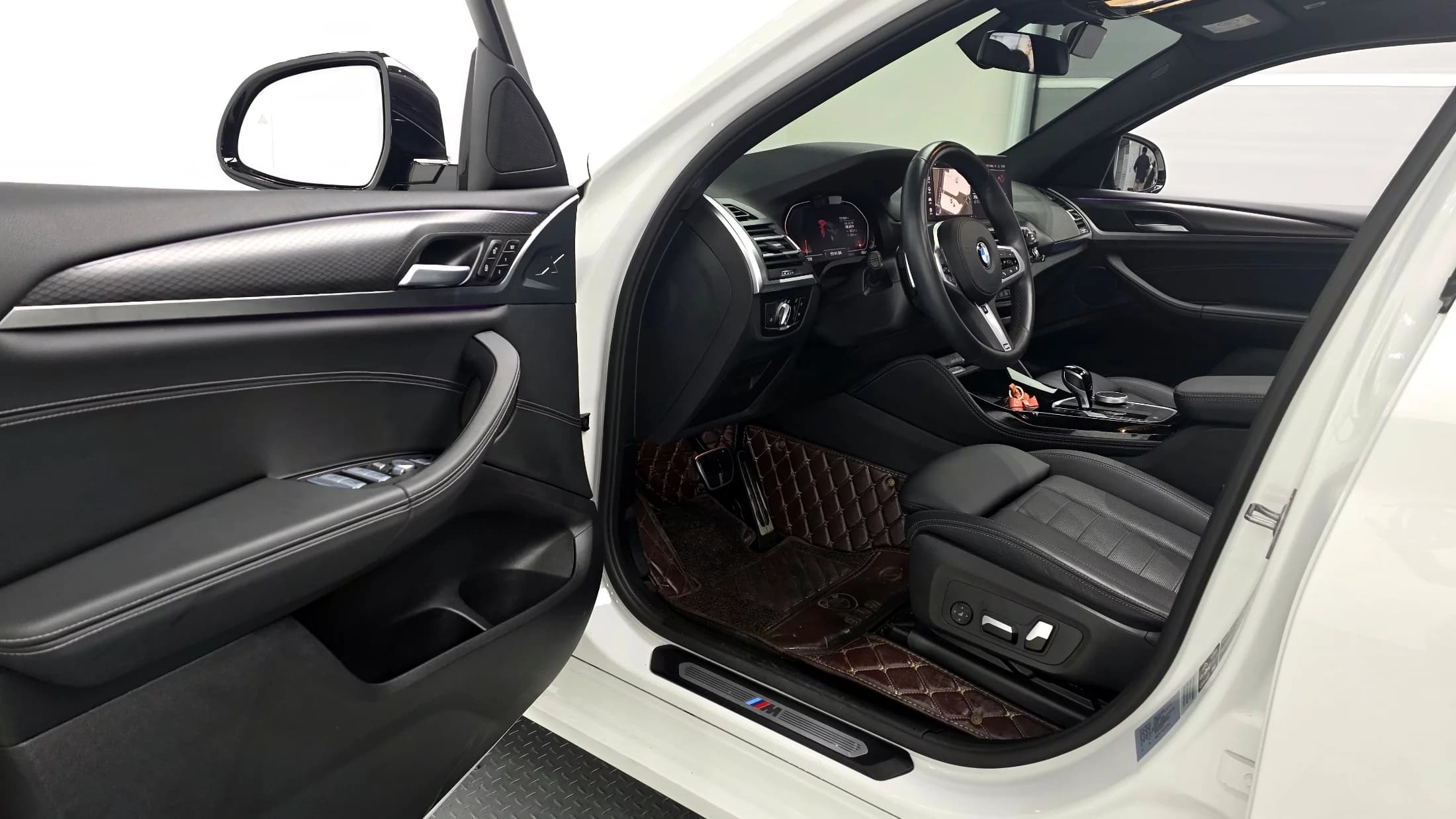 BMW X4 xDrive20i M Sport, 2023 г. 18308 км. — фото 10