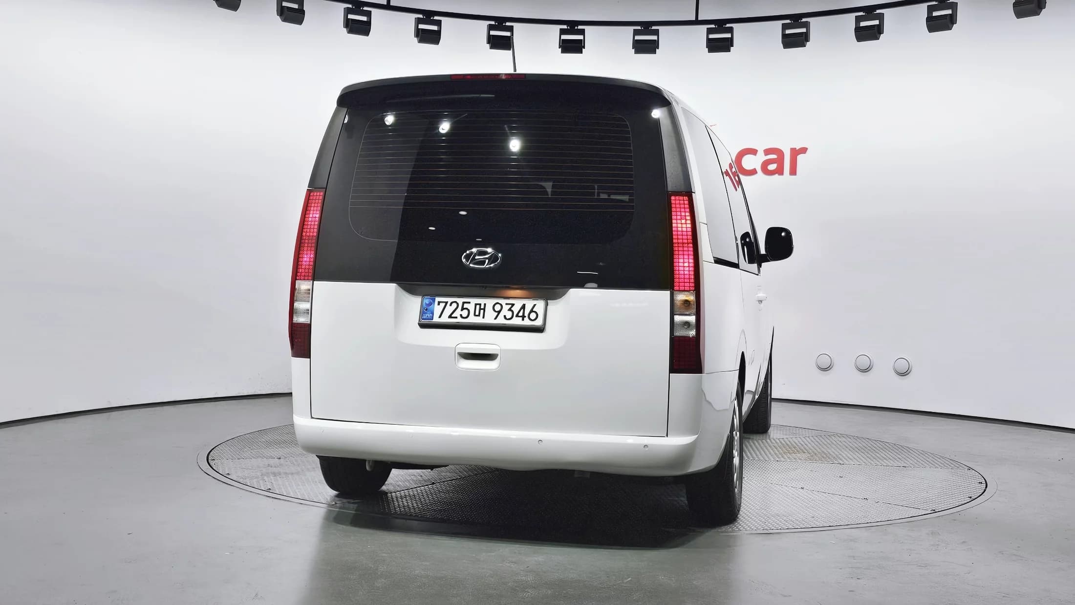 Hyundai Staria Tourer 11-Seater Modern, 2022 г. 58306 км. — фото 4