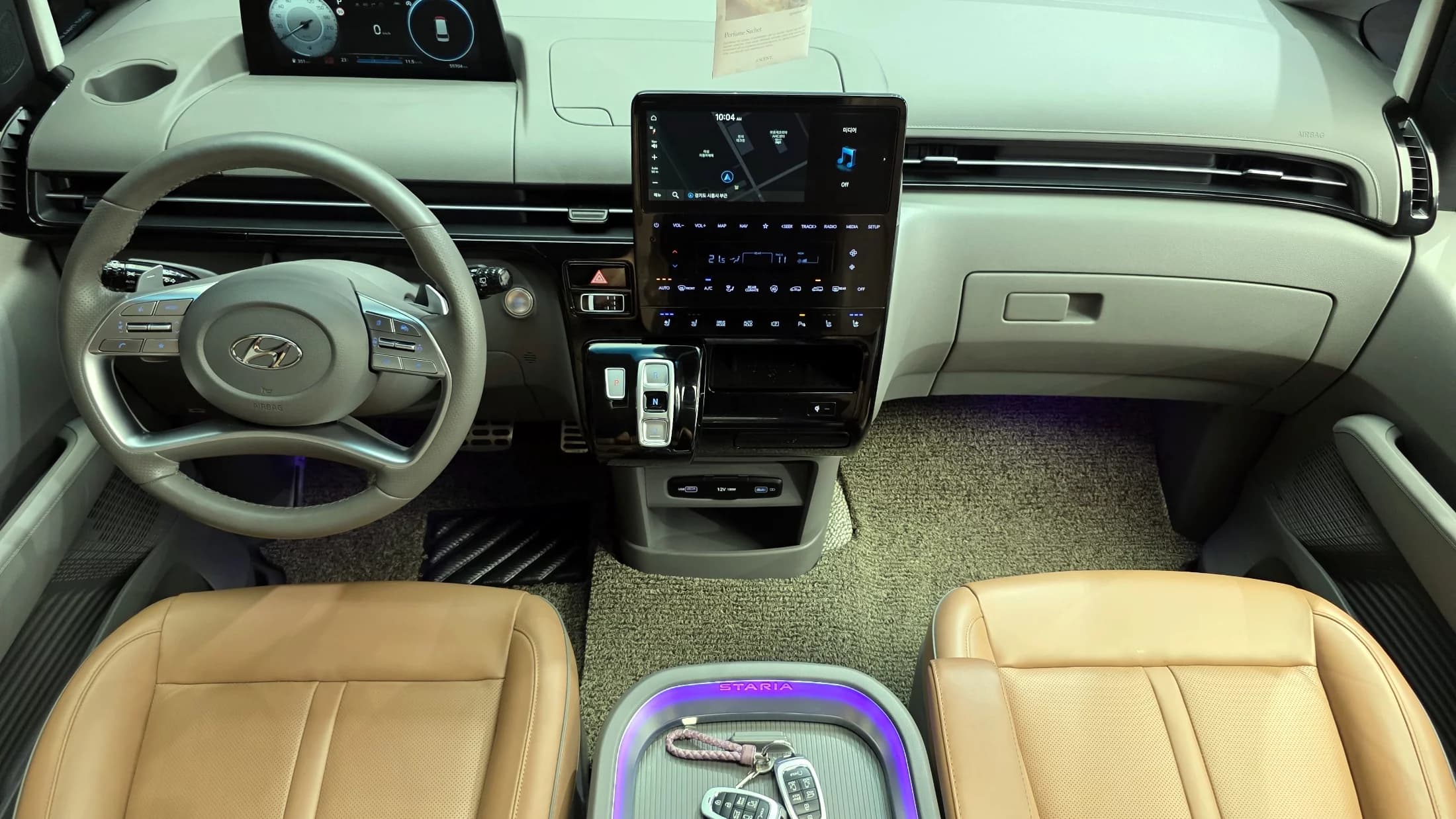 Hyundai Staria 4WD Lounge 7-Seater Inspiration, 2023 г. 55710 км. — фото 7