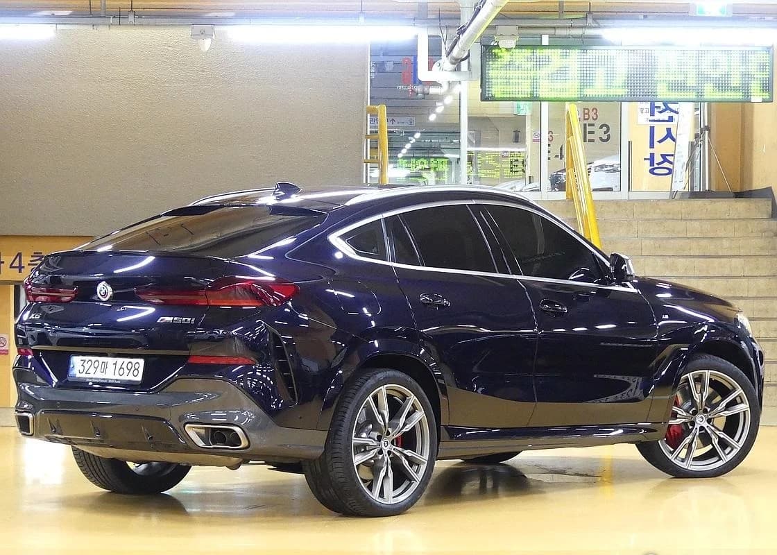 BMW X6 M50i, 2022 г. 21057 км. — фото 3