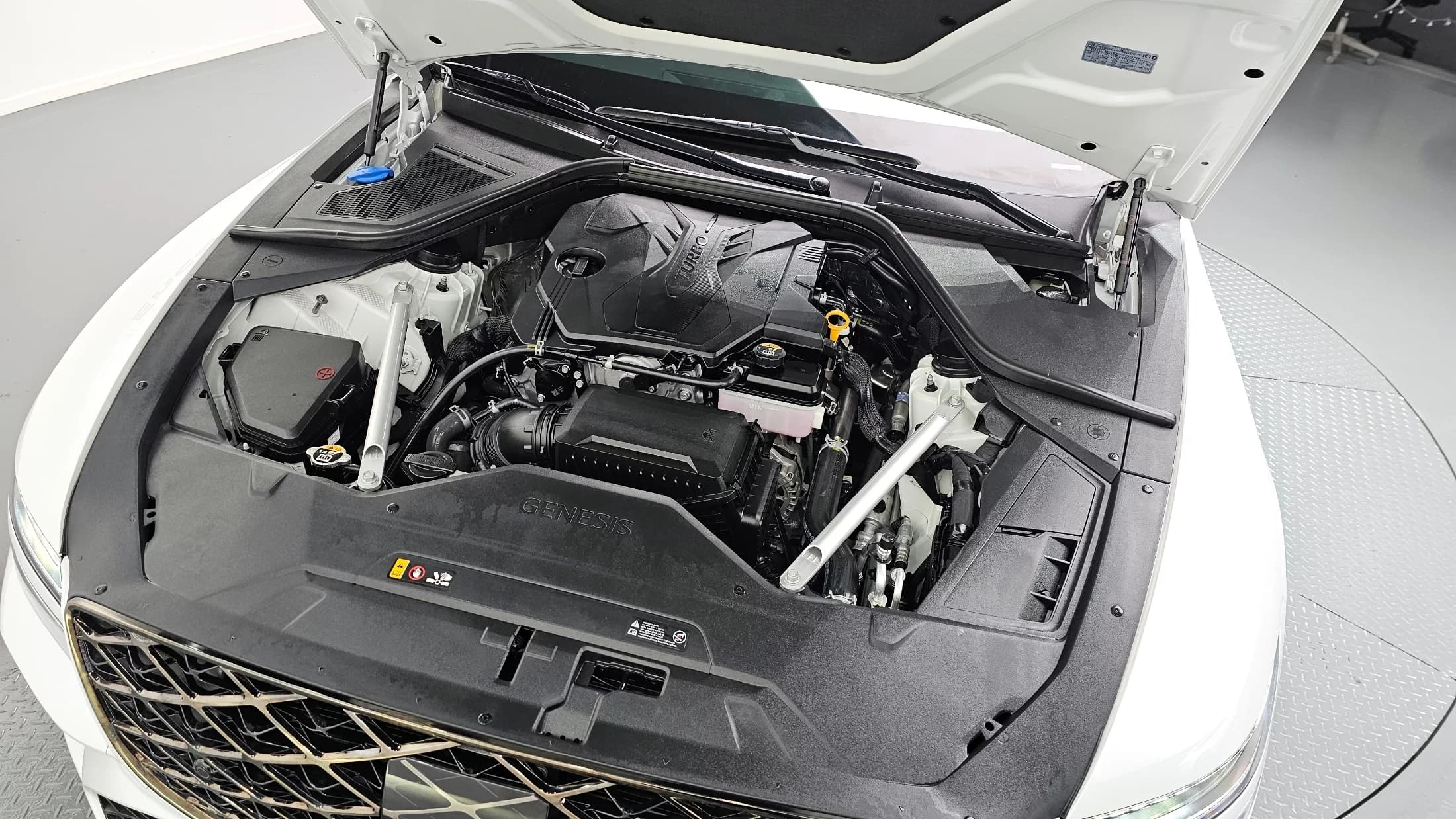 Genesis G80 Gasoline 2.5 Turbo AWD, 2024 г. 18514 км. — фото 11