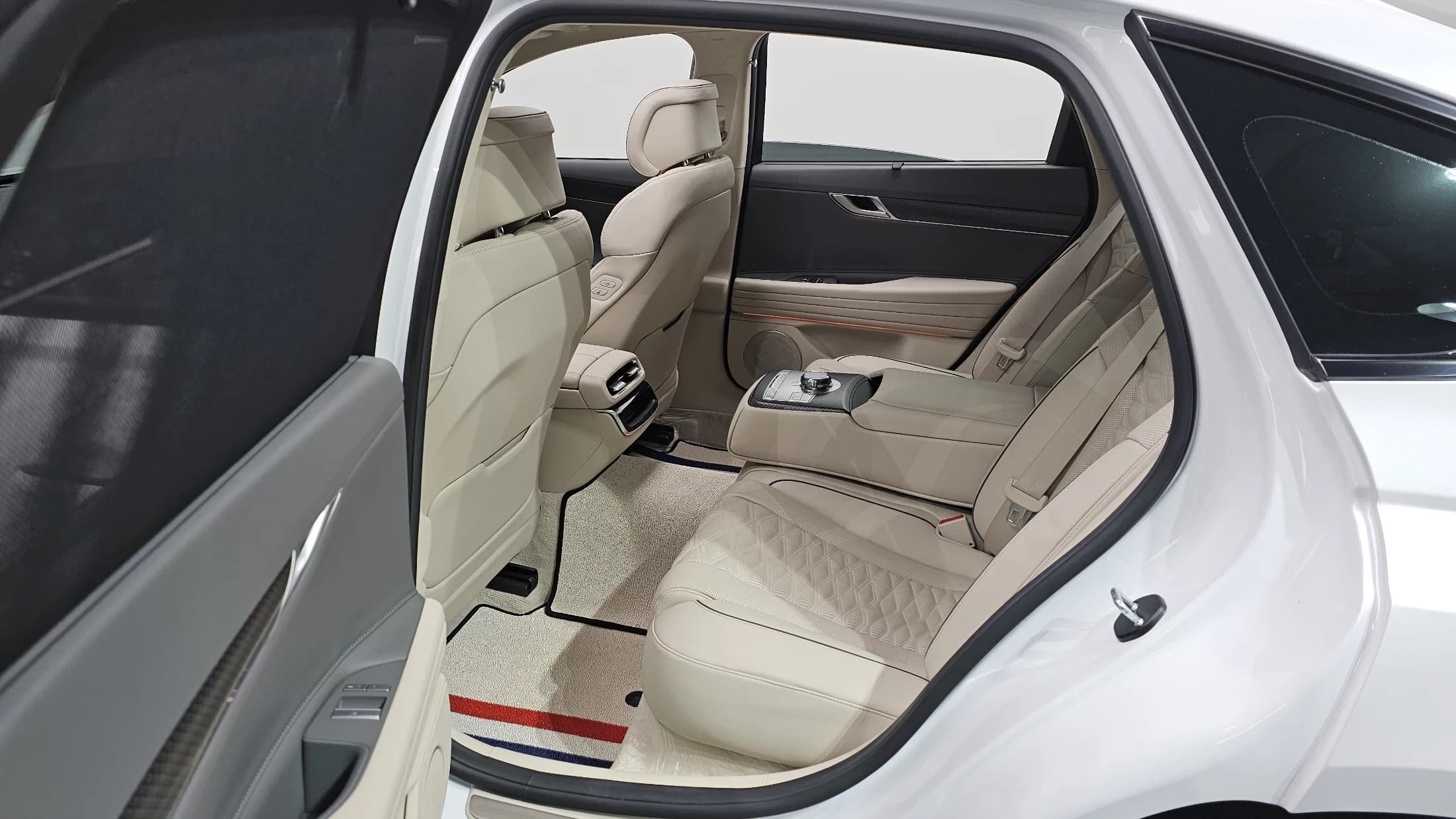 Genesis G80 Gasoline 2.5 Turbo AWD, 2024 г. 18514 км. — фото 32