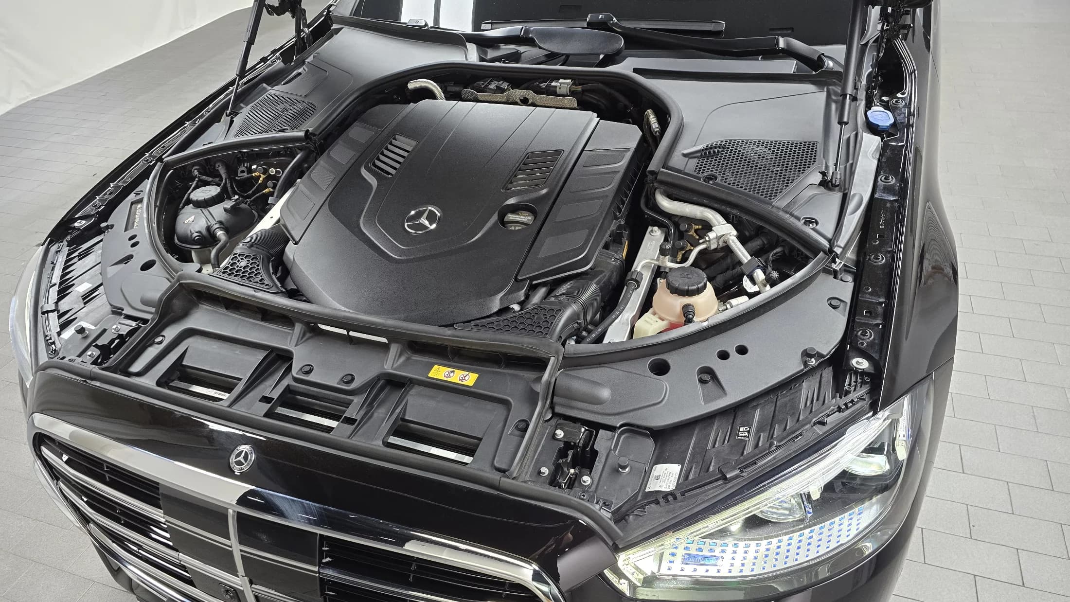 Mercedes-Benz S-Class S580L 4MATIC, 2021 г. 41168 км. — фото 6