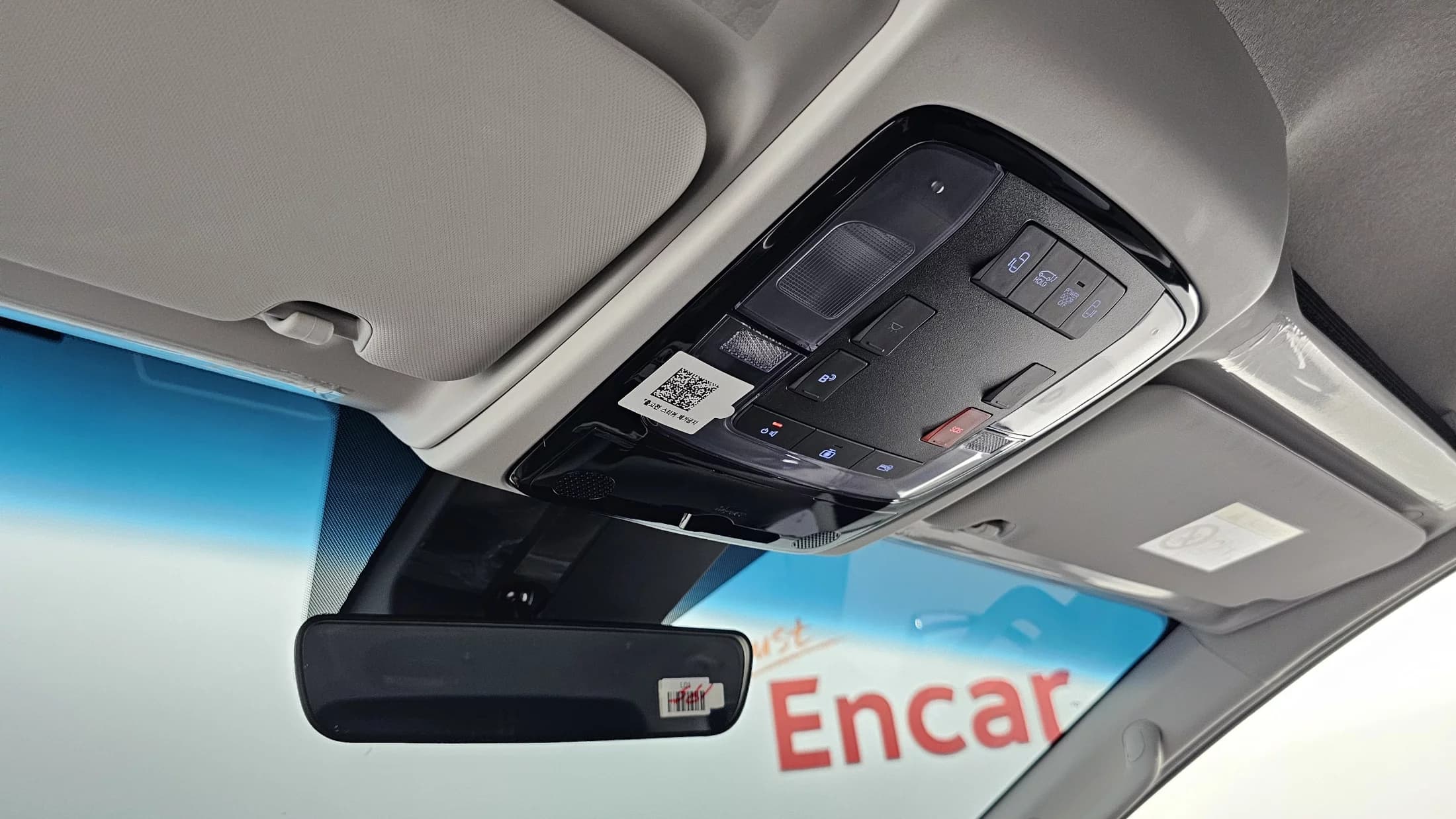 Hyundai Staria Tourer 9-Seater Modern, 2025 г. 1221 км. — фото 18