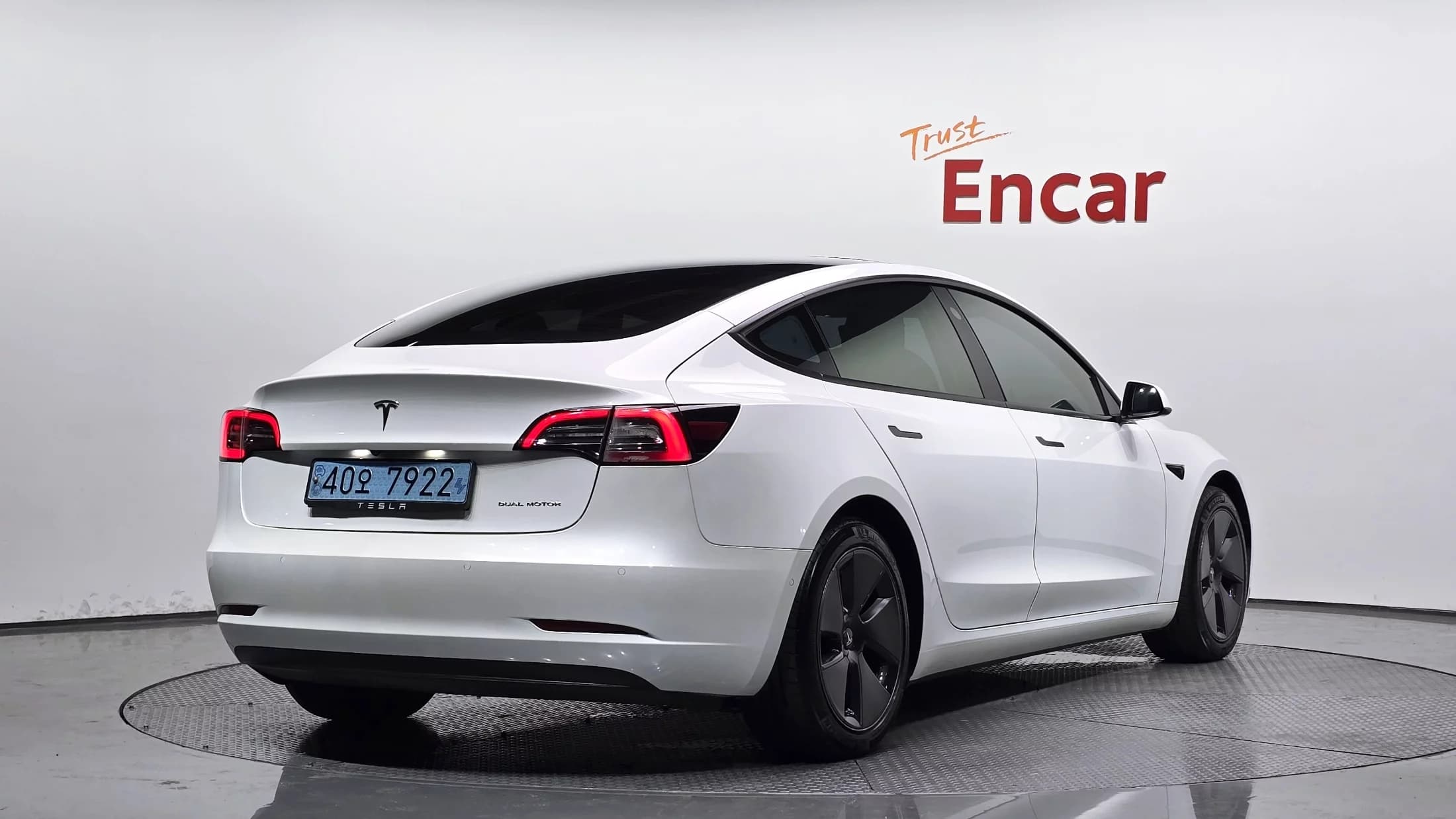 Tesla MODEL 3 Long Range, электромобиль, 2022 г. 61697 км. — фото 2