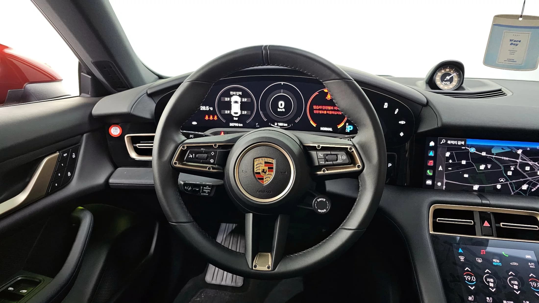 Porsche TAYCAN 4S Cross Turismo, электромобиль, 2022 г. 20909 км. — фото 13