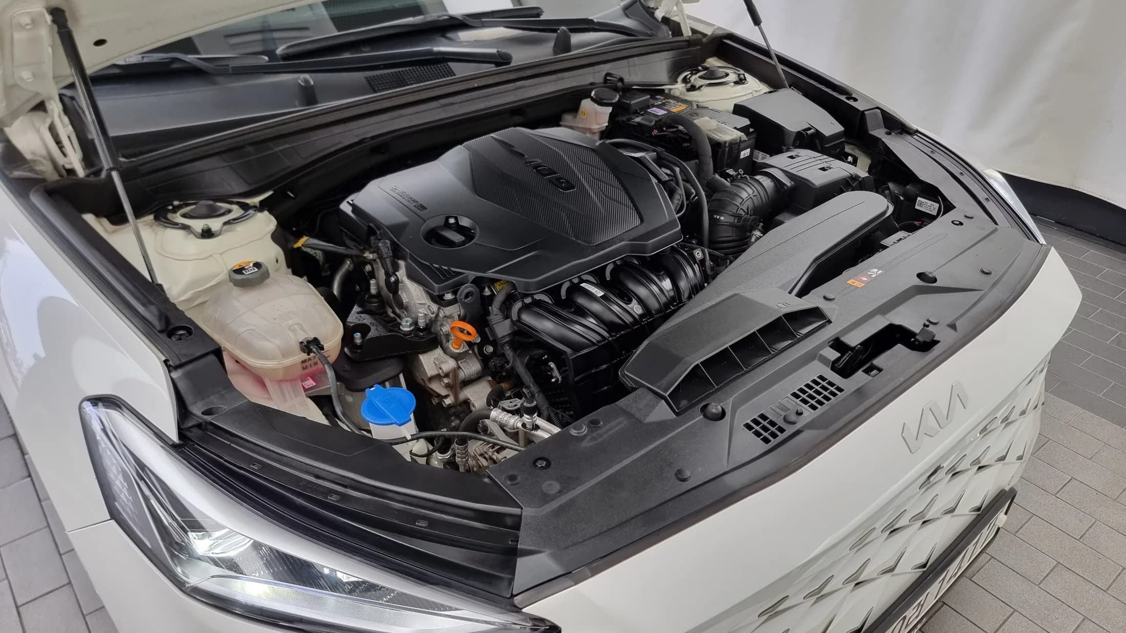 Kia K8 2.5 Gasoline 2WD Noblesse, 2021 г. 90218 км. — фото 6