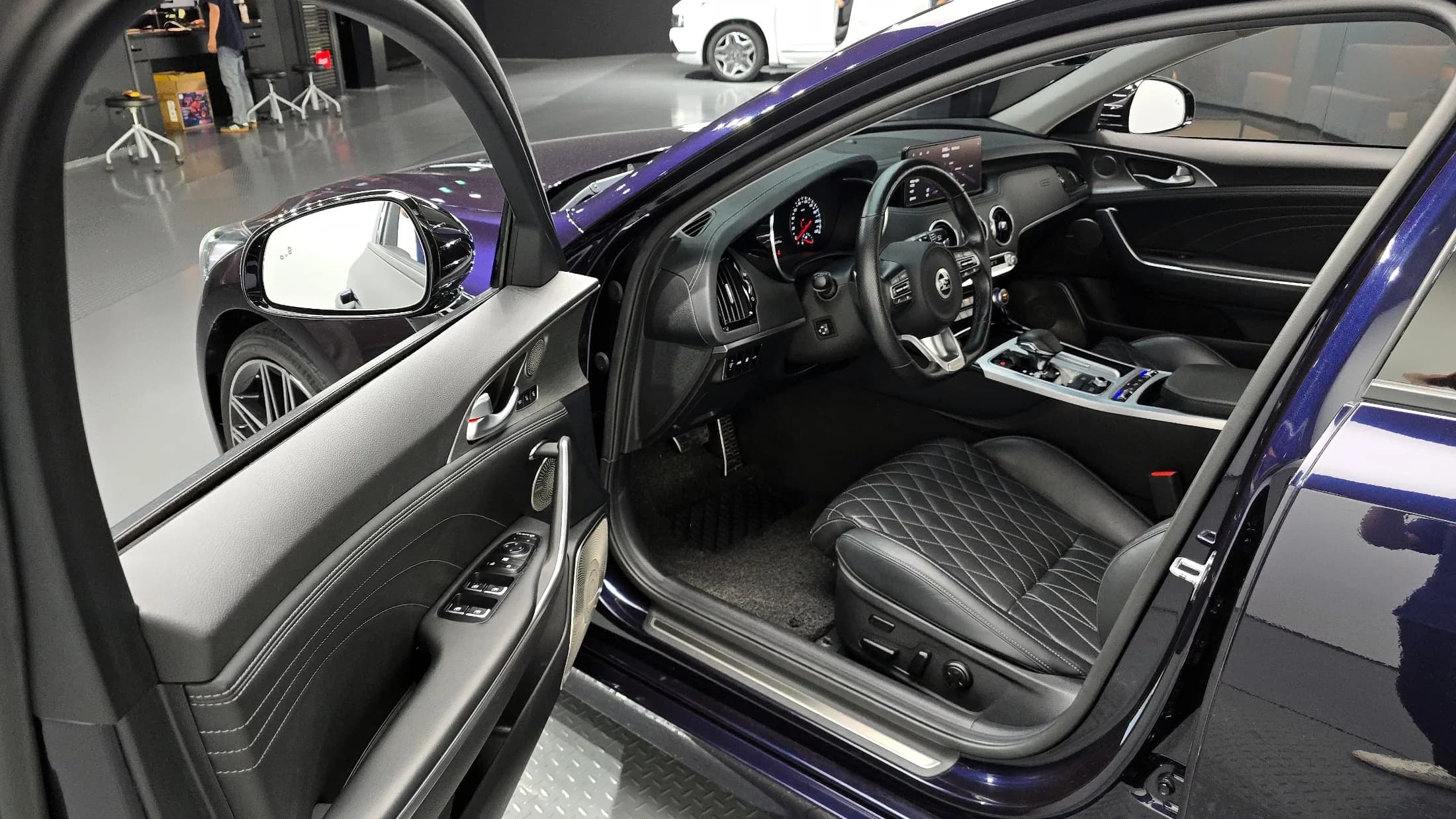 Kia Stinger 2.5 AWD Masters, 2021 г. 152128 км. — фото 33