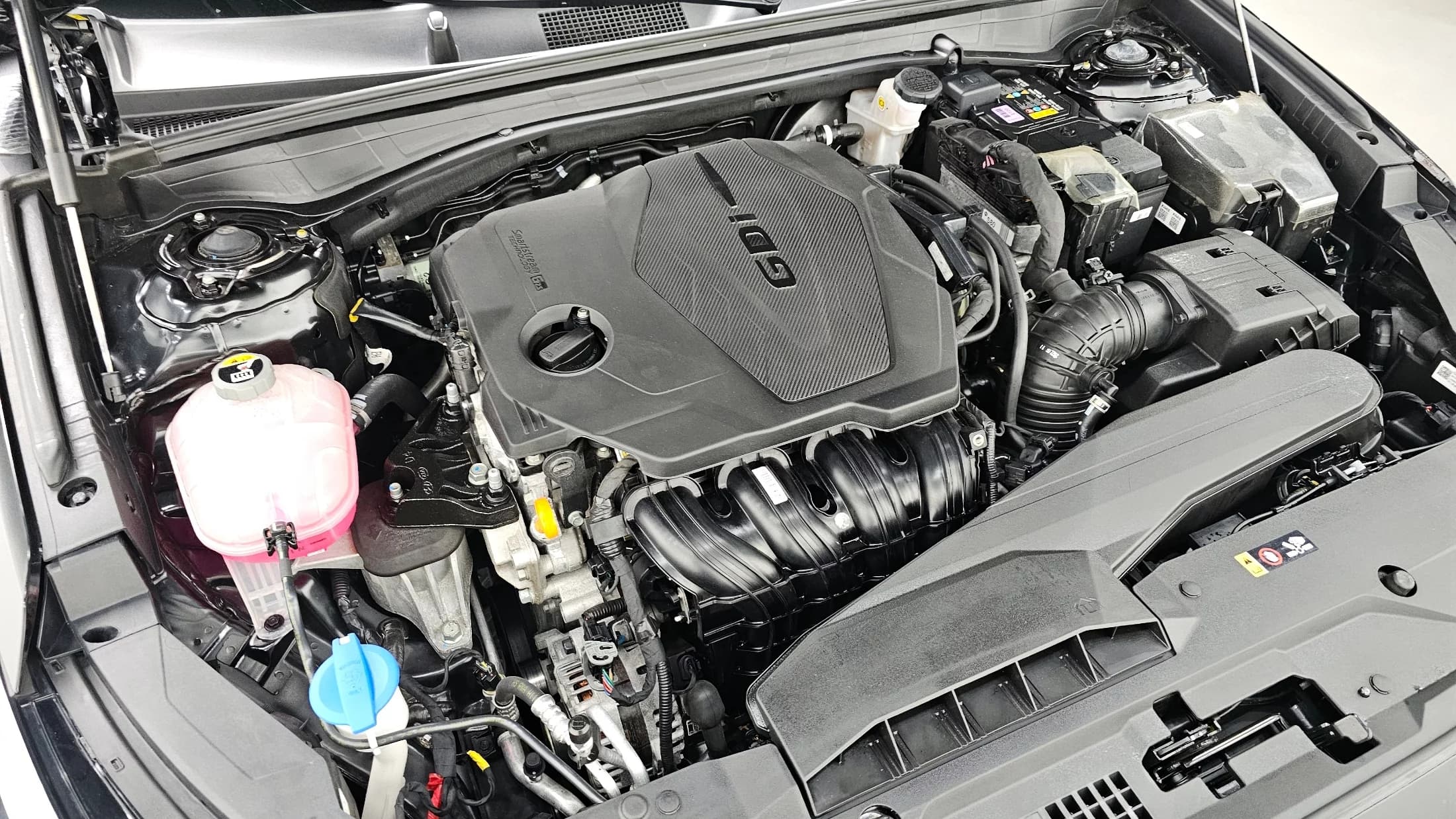 Kia K8 2.5 Gasoline 2WD Noblesse, 2022 г. 32644 км. — фото 6
