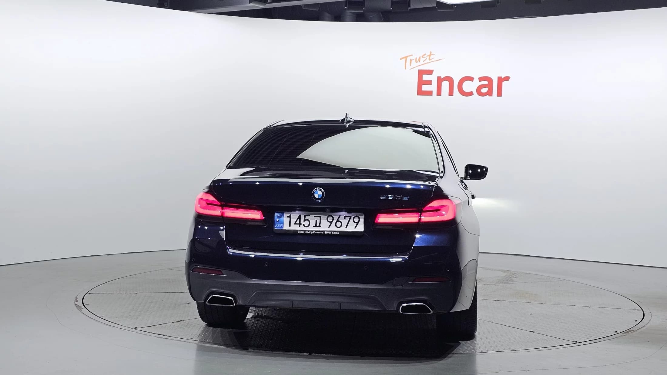 BMW 5-Series 530e M Sport, гибрид, 2021 г. 109646 км. — фото 4