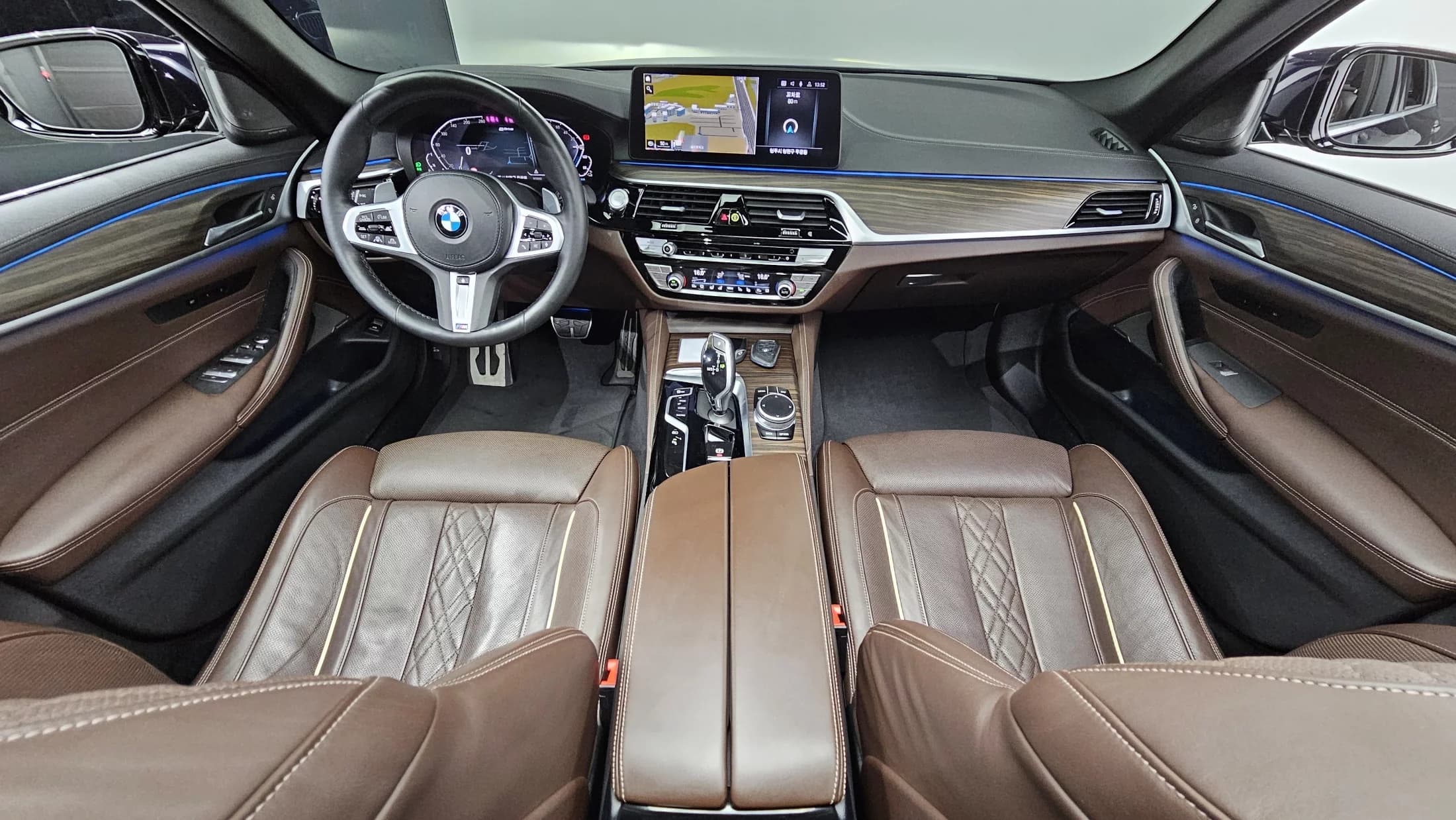 BMW 5-Series 530e M Sport, гибрид, 2021 г. 109646 км. — фото 7