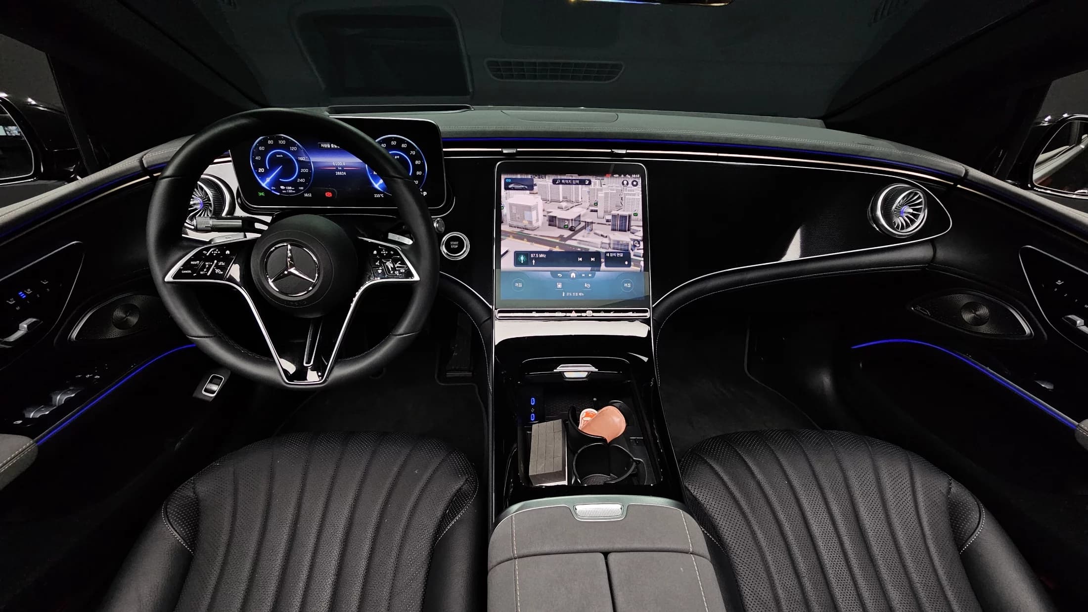 Mercedes-Benz EQS EQS350, электромобиль, 2022 г. 28870 км. — фото 25