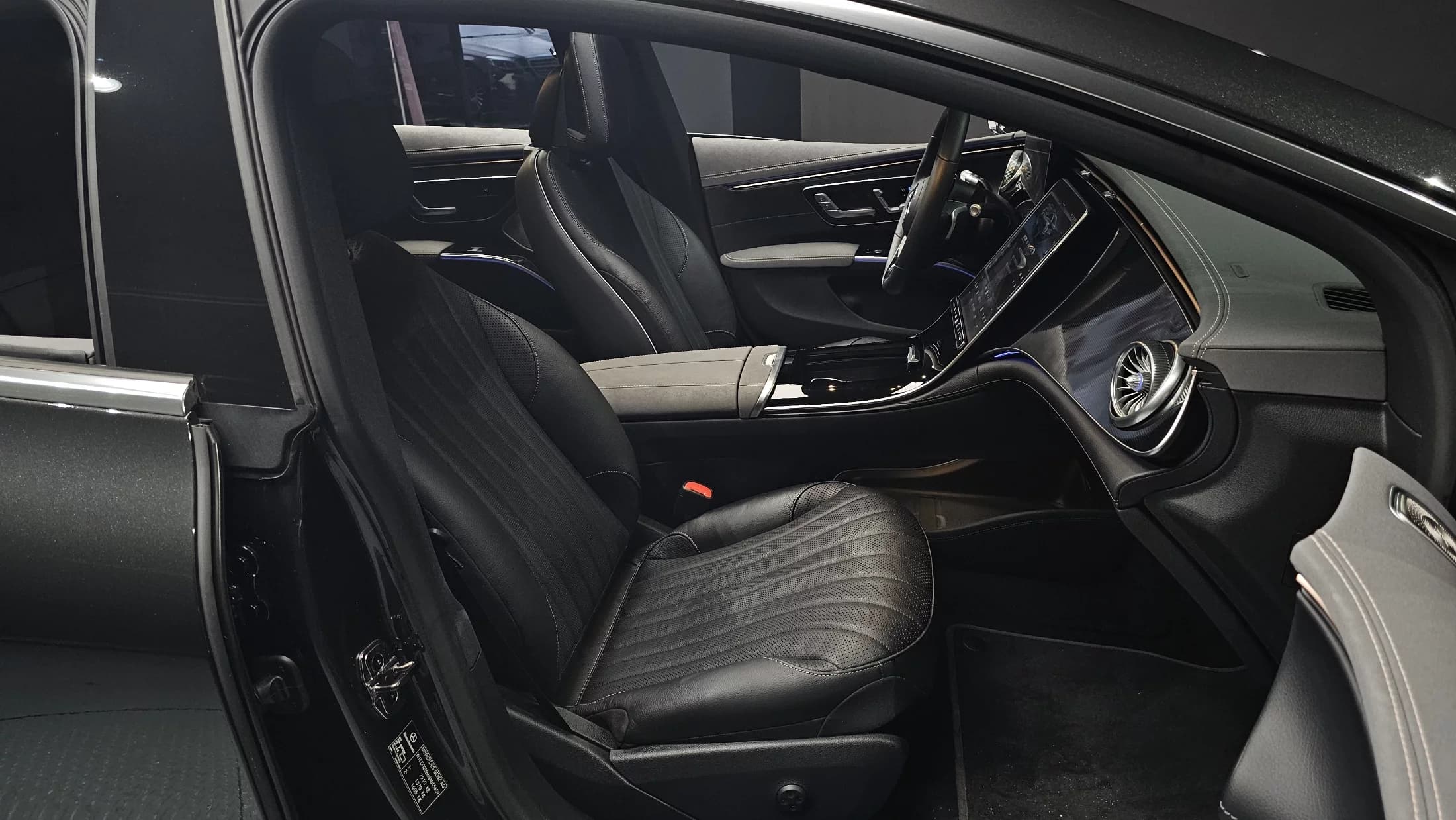 Mercedes-Benz EQS EQS350, электромобиль, 2022 г. 28870 км. — фото 37