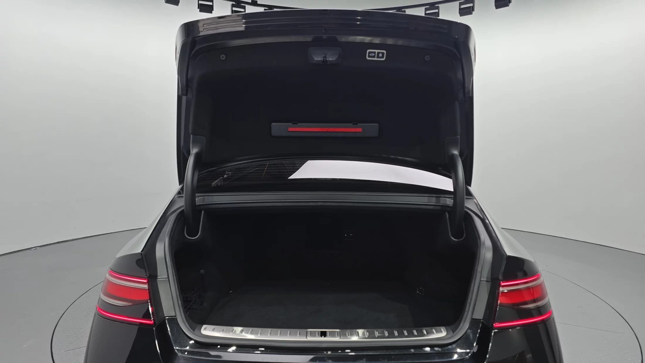 Genesis G90 Gasoline 3.5 Turbo AWD, 2022 г. 33994 км. — фото 20