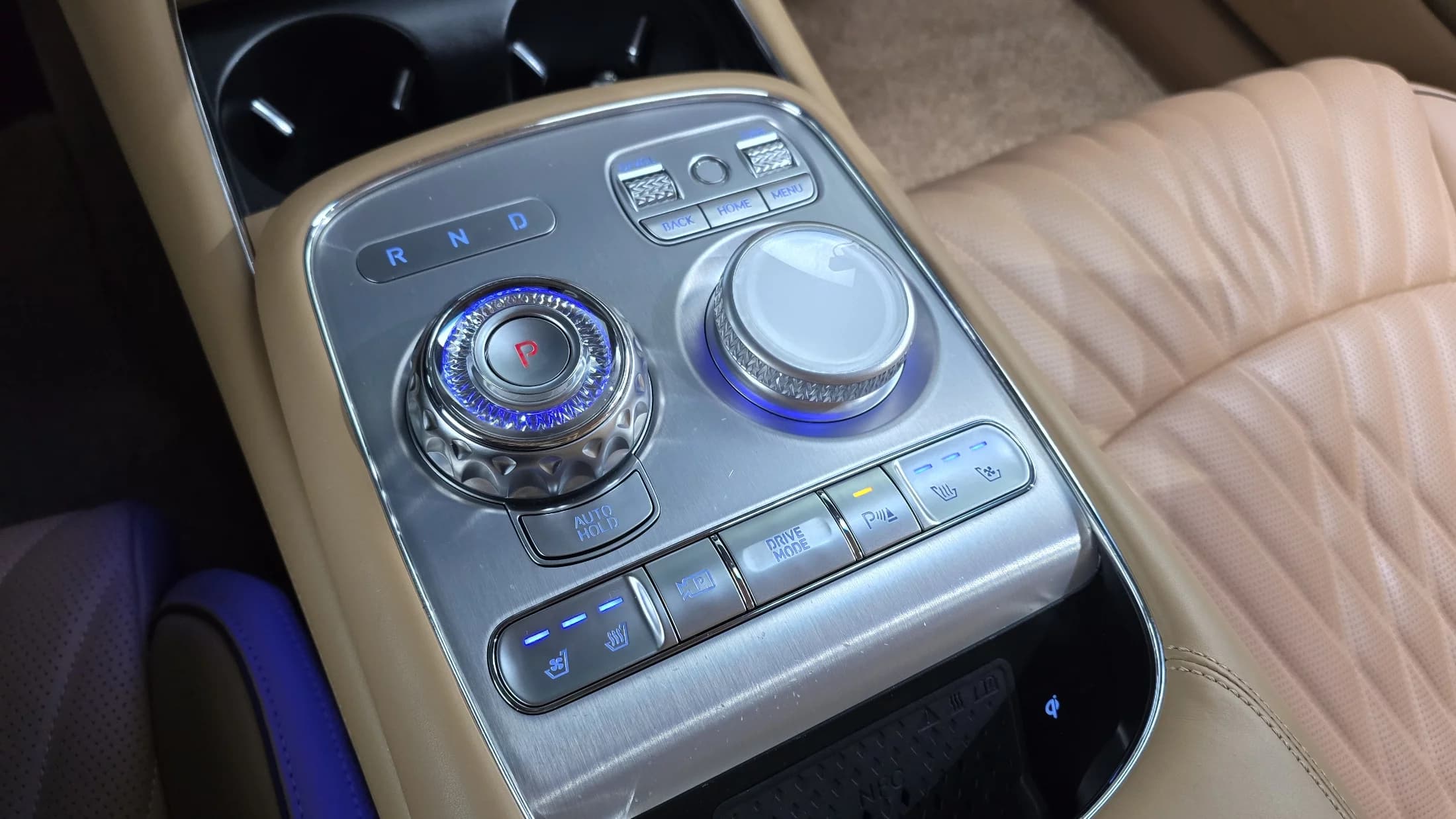 Genesis G90 Gasoline 3.5 Turbo AWD, 2022 г. 33994 км. — фото 9