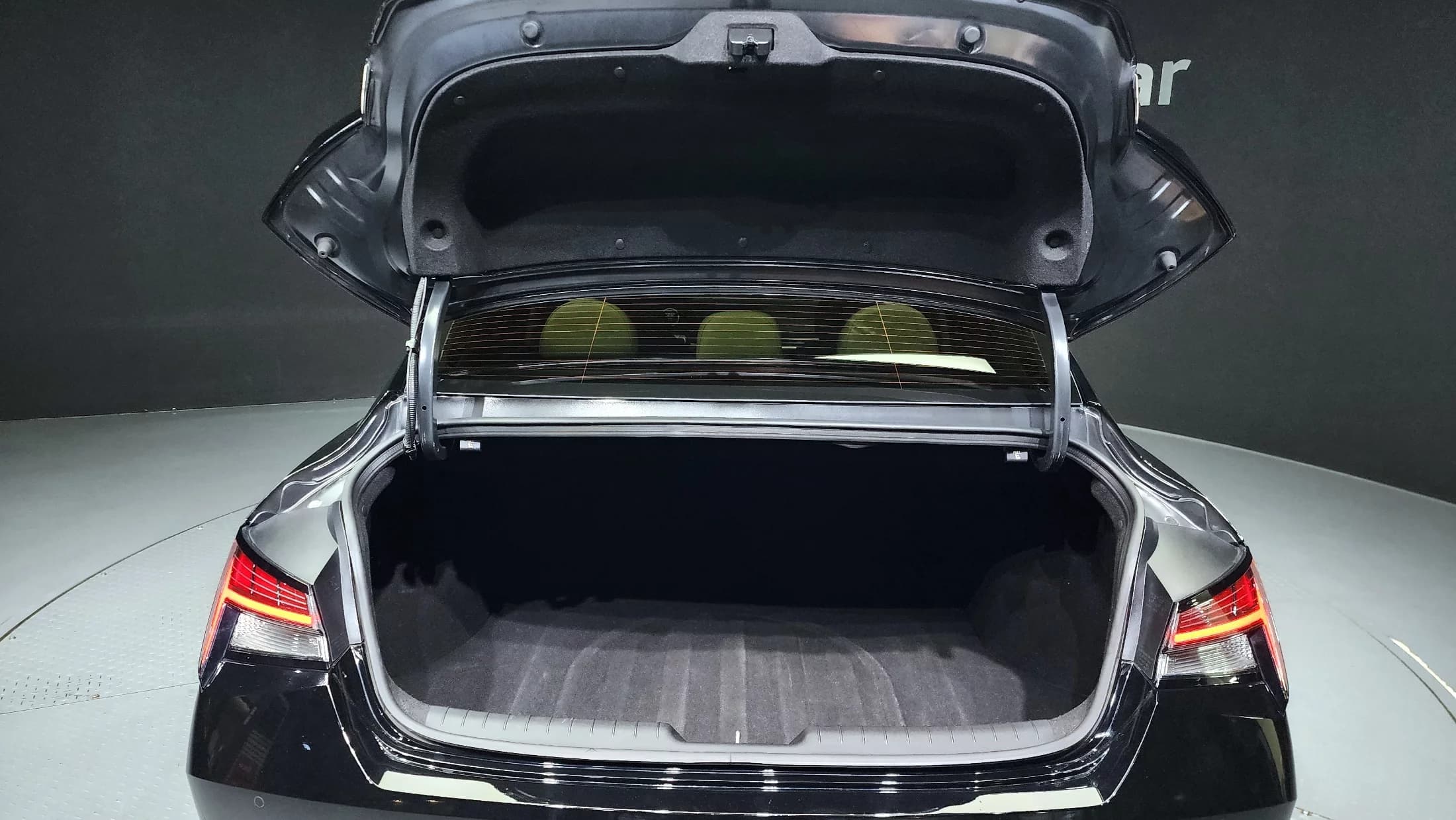 Hyundai AVANTE (Хендай Элантра) Inspiration, гибрид, 2021 г. 112410 км. — фото 20