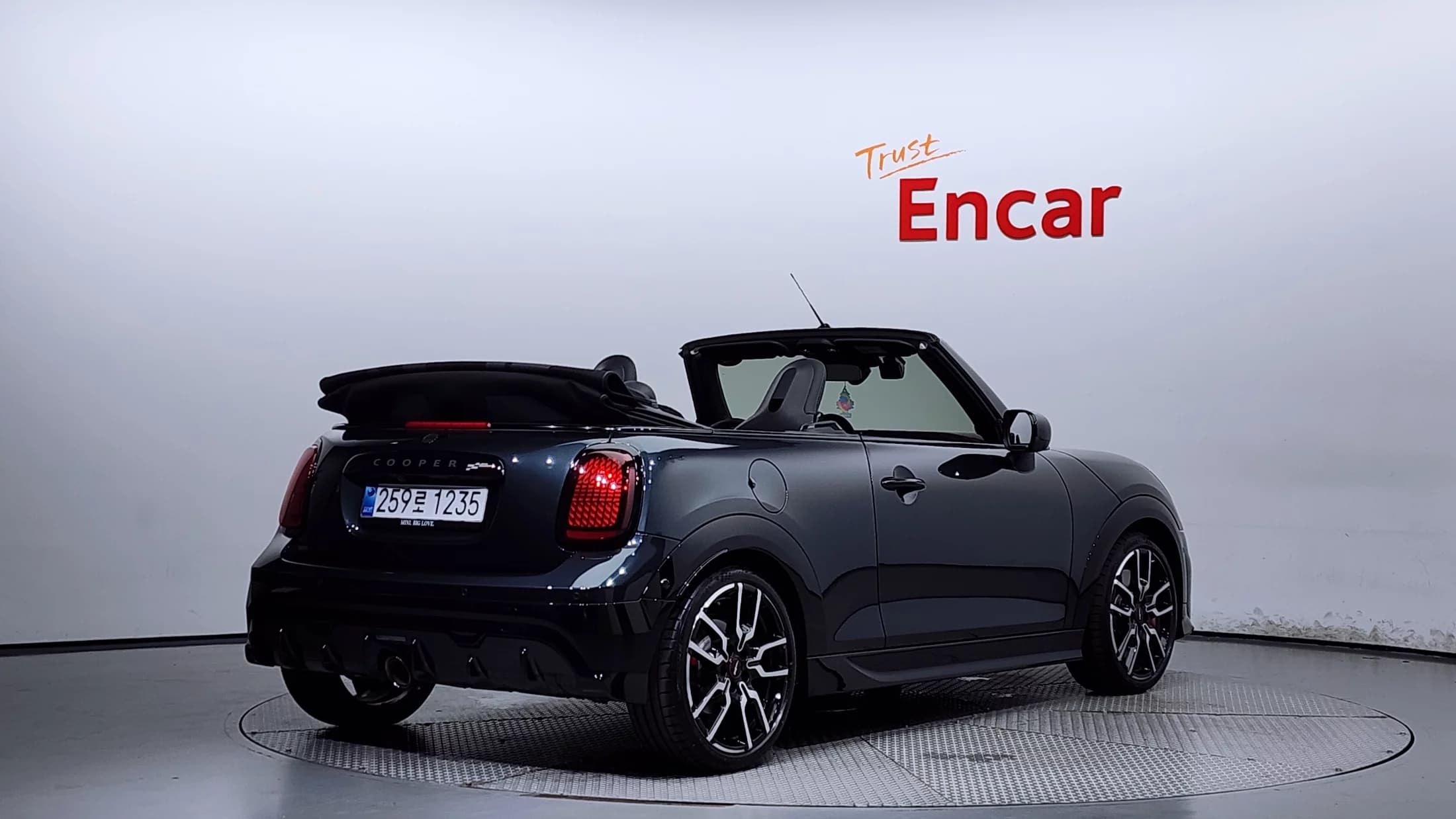 MINI Cooper Convertible JCW 3rd, 2025 г. 2619 км. — фото 2
