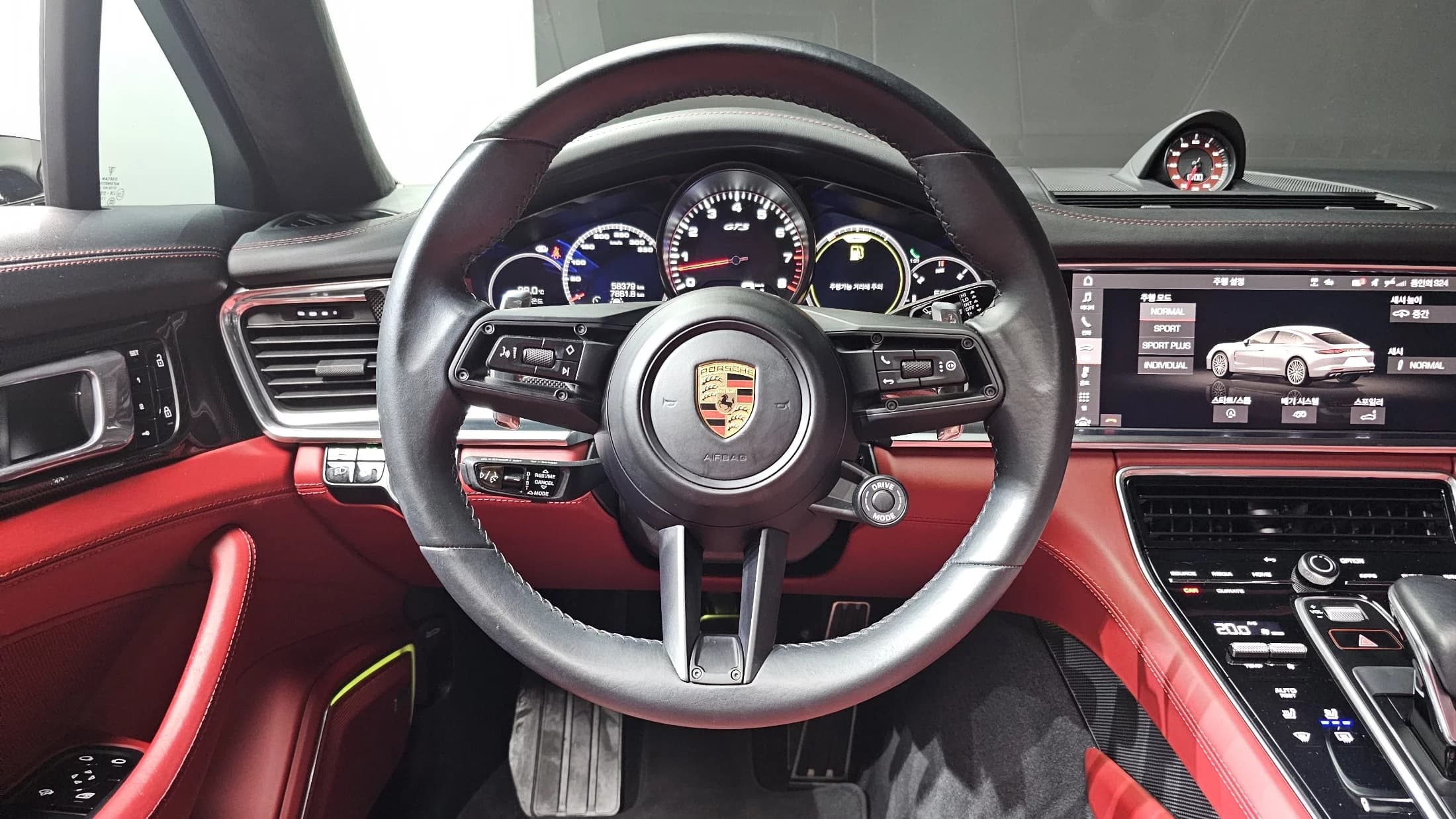 Porsche PANAMERA 4.0 GTS, 2021 г. 58431 км. — фото 13