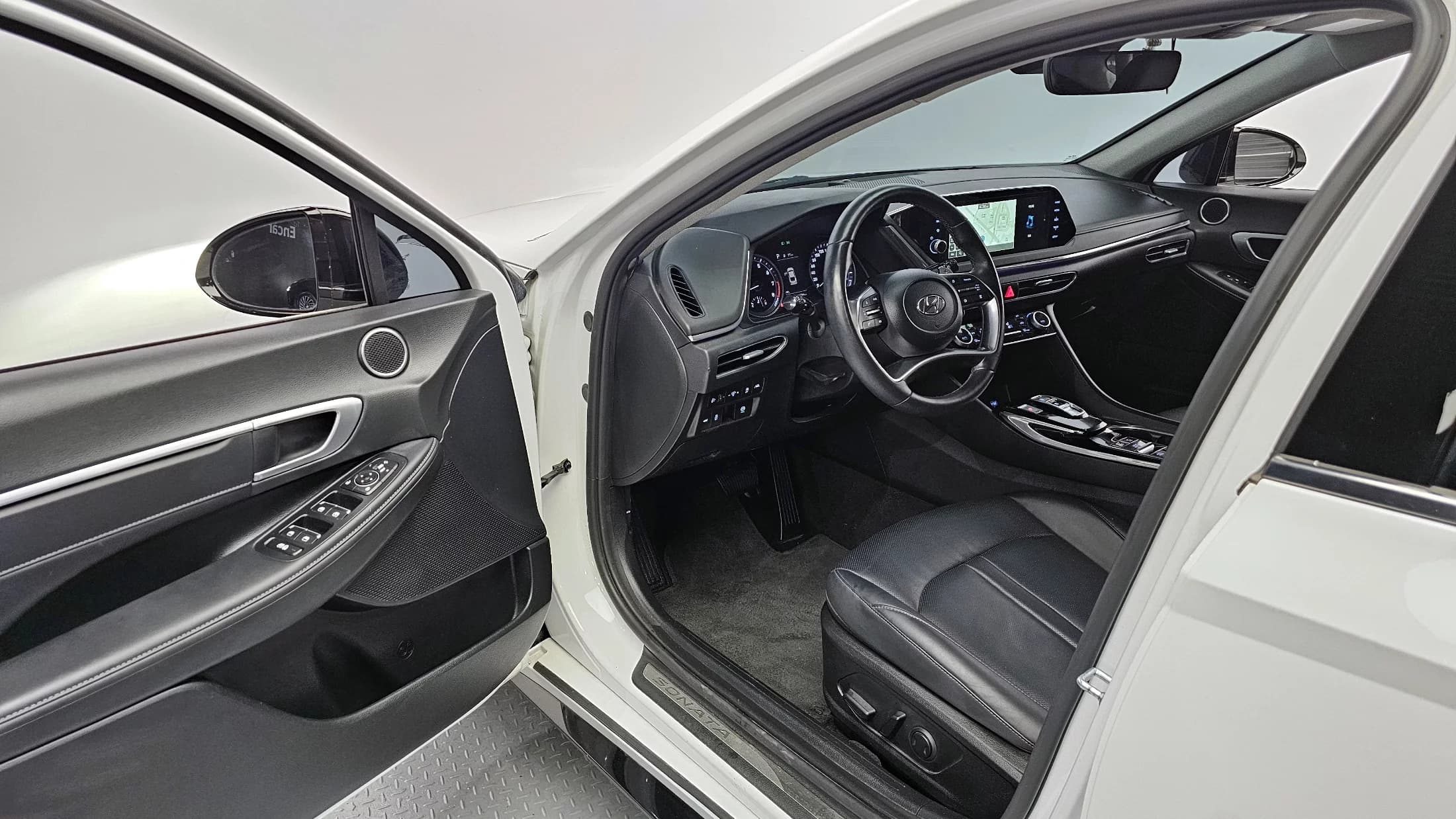 Hyundai Sonata 2.0 Premium Plus, 2021 г. 33927 км. — фото 11