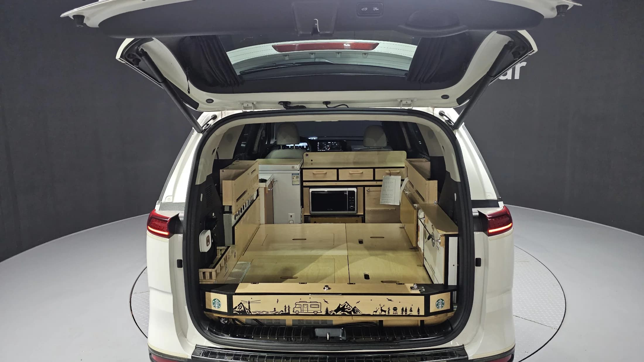 Kia Carnival 7-Seater Outdoor Noblesse, 2022 г. 8360 км. — фото 20