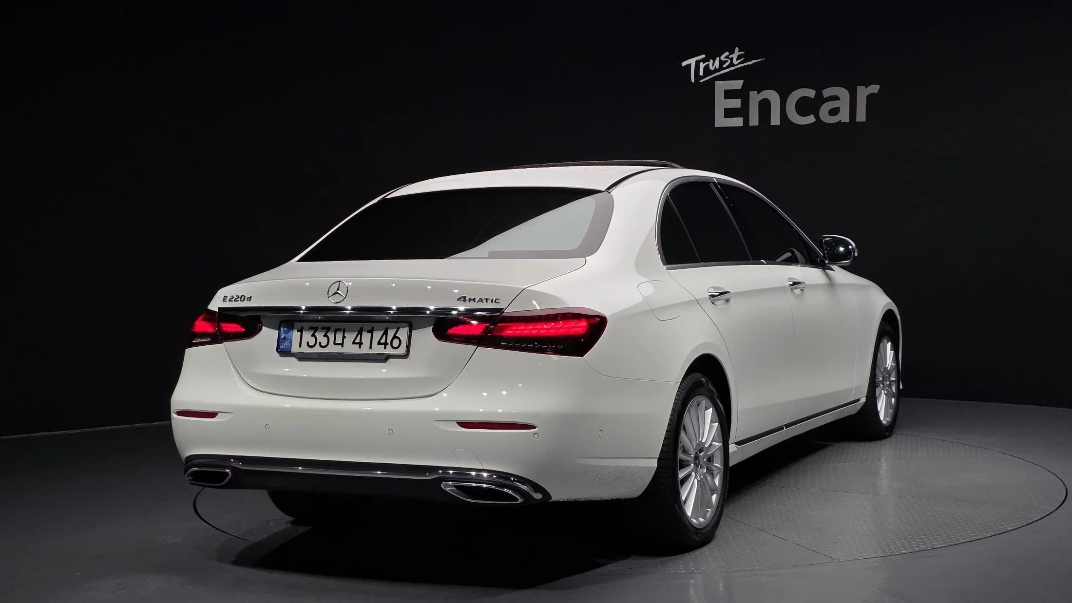 Mercedes-Benz E-Class E220d 4MATIC Exclusive, 2023 г. 56463 км. — фото 2