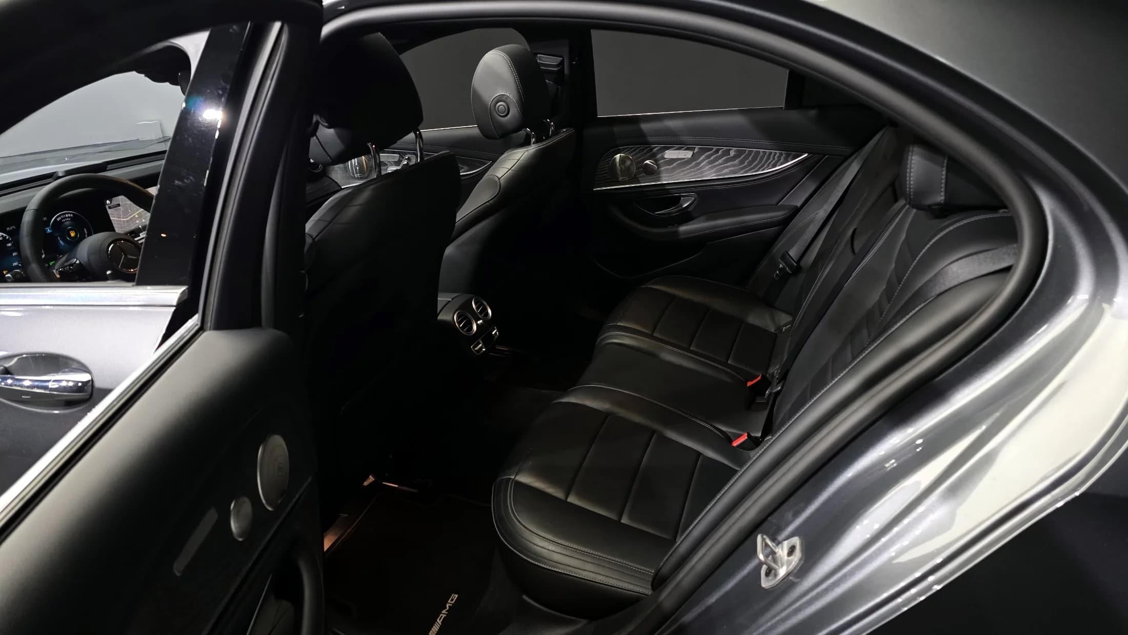 Mercedes-Benz E-Class E350 4MATIC AMG Line, 2021 г. 97248 км. — фото 11