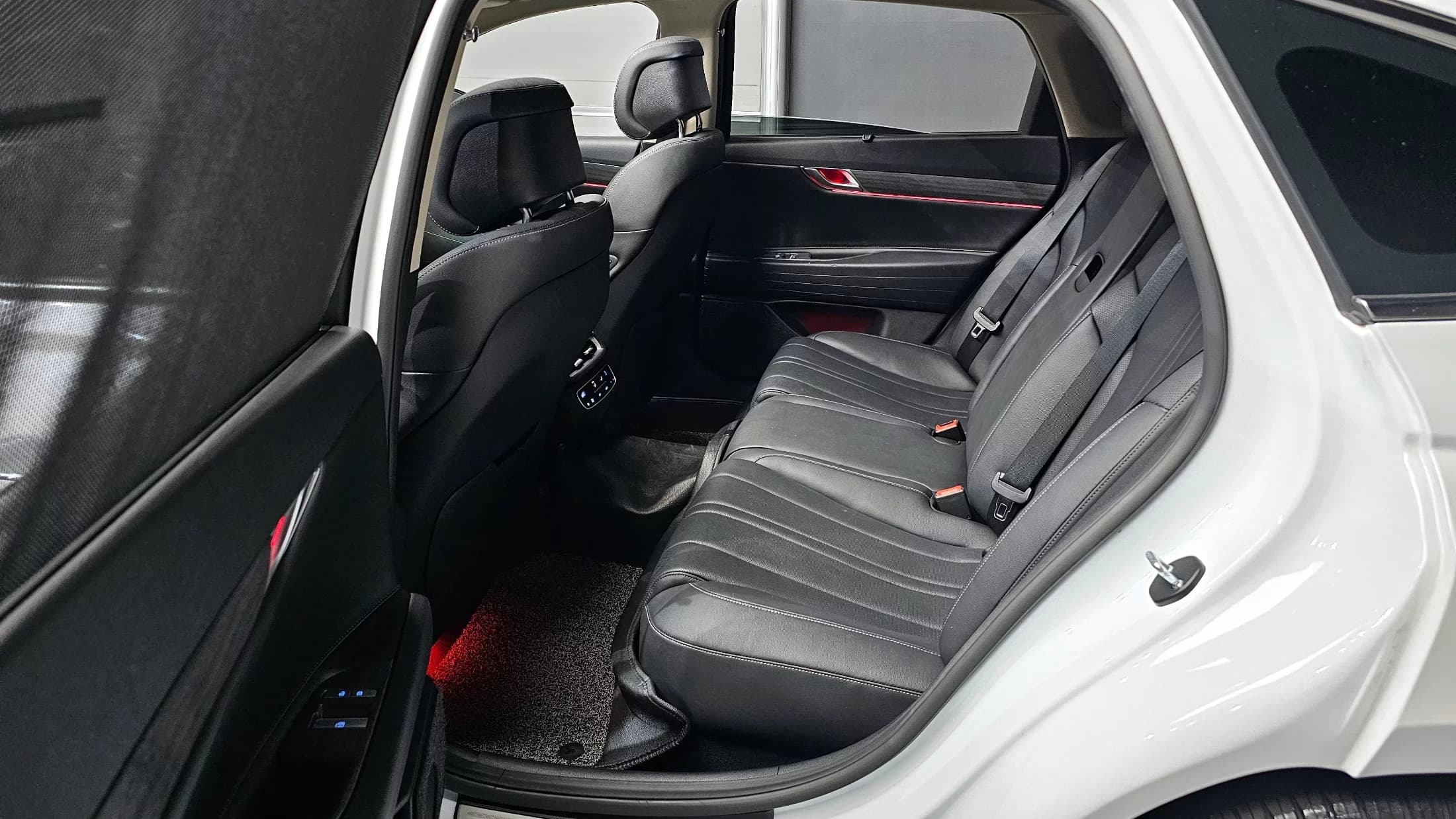 Genesis G80 Gasoline 2.5 Turbo AWD, 2023 г. 91497 км. — фото 12