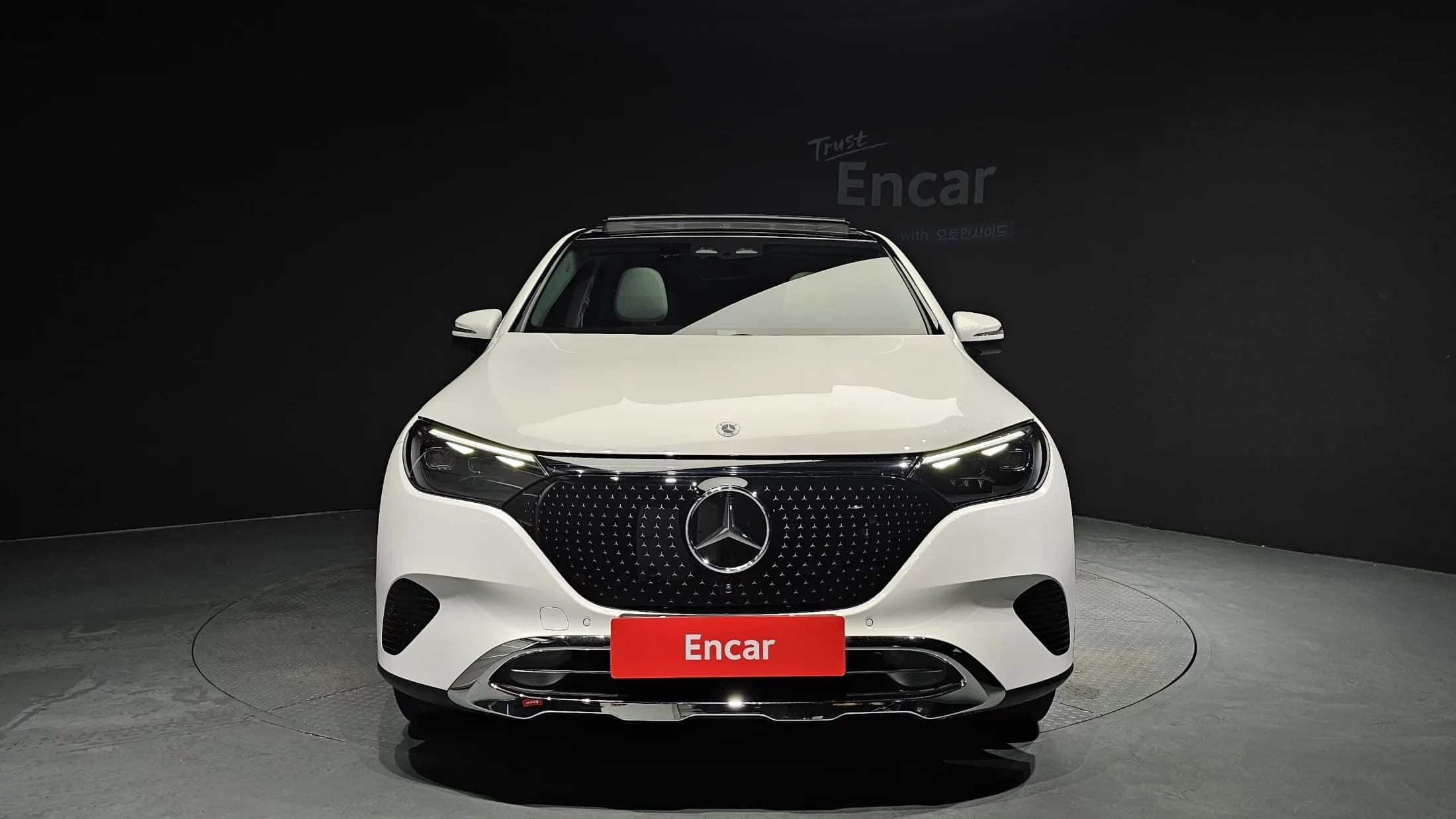 Mercedes-Benz EQE EQE350 4MATIC, электромобиль, 2024 г. 6875 км. — фото 3
