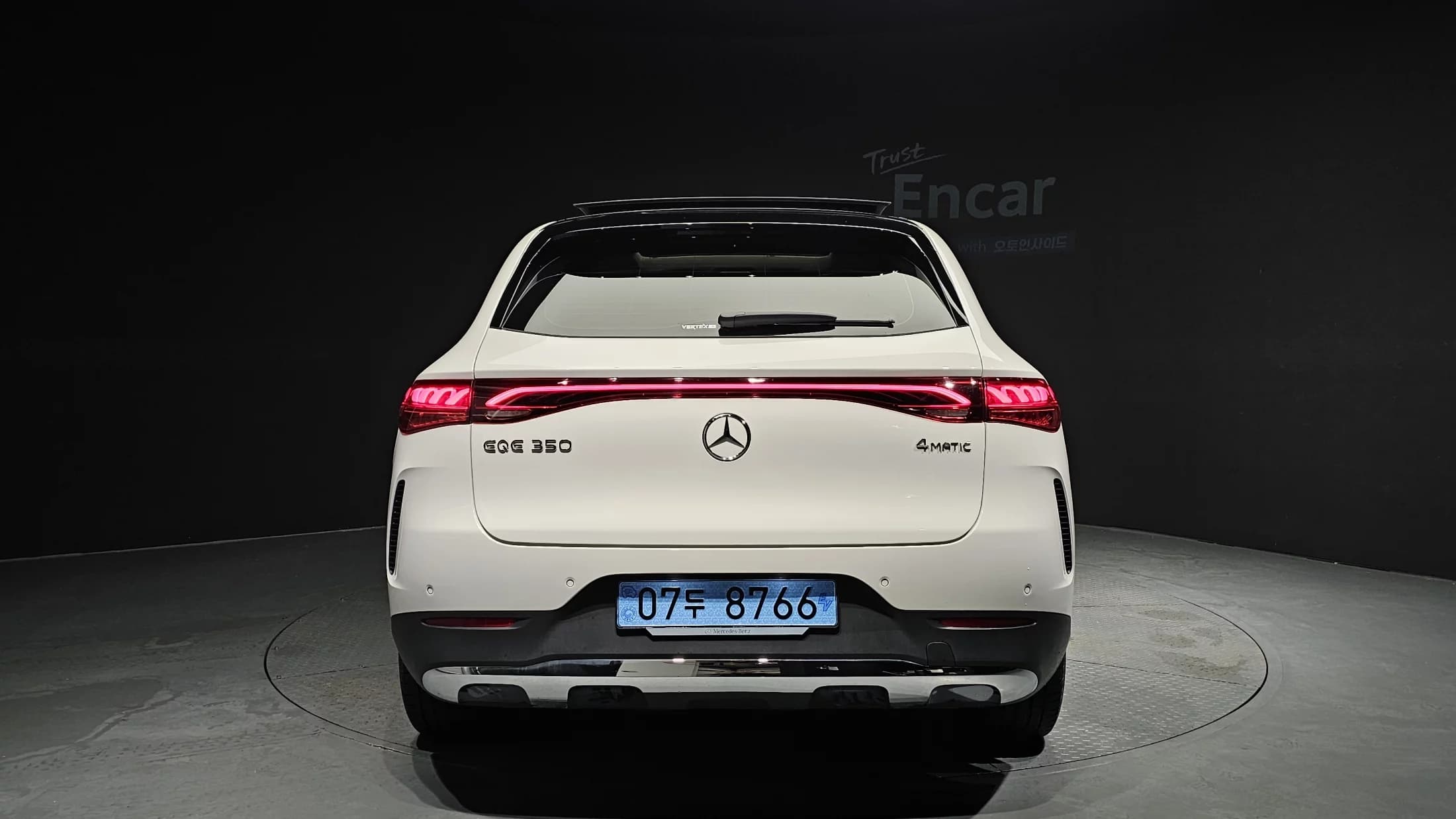 Mercedes-Benz EQE EQE350 4MATIC, электромобиль, 2024 г. 6875 км. — фото 4
