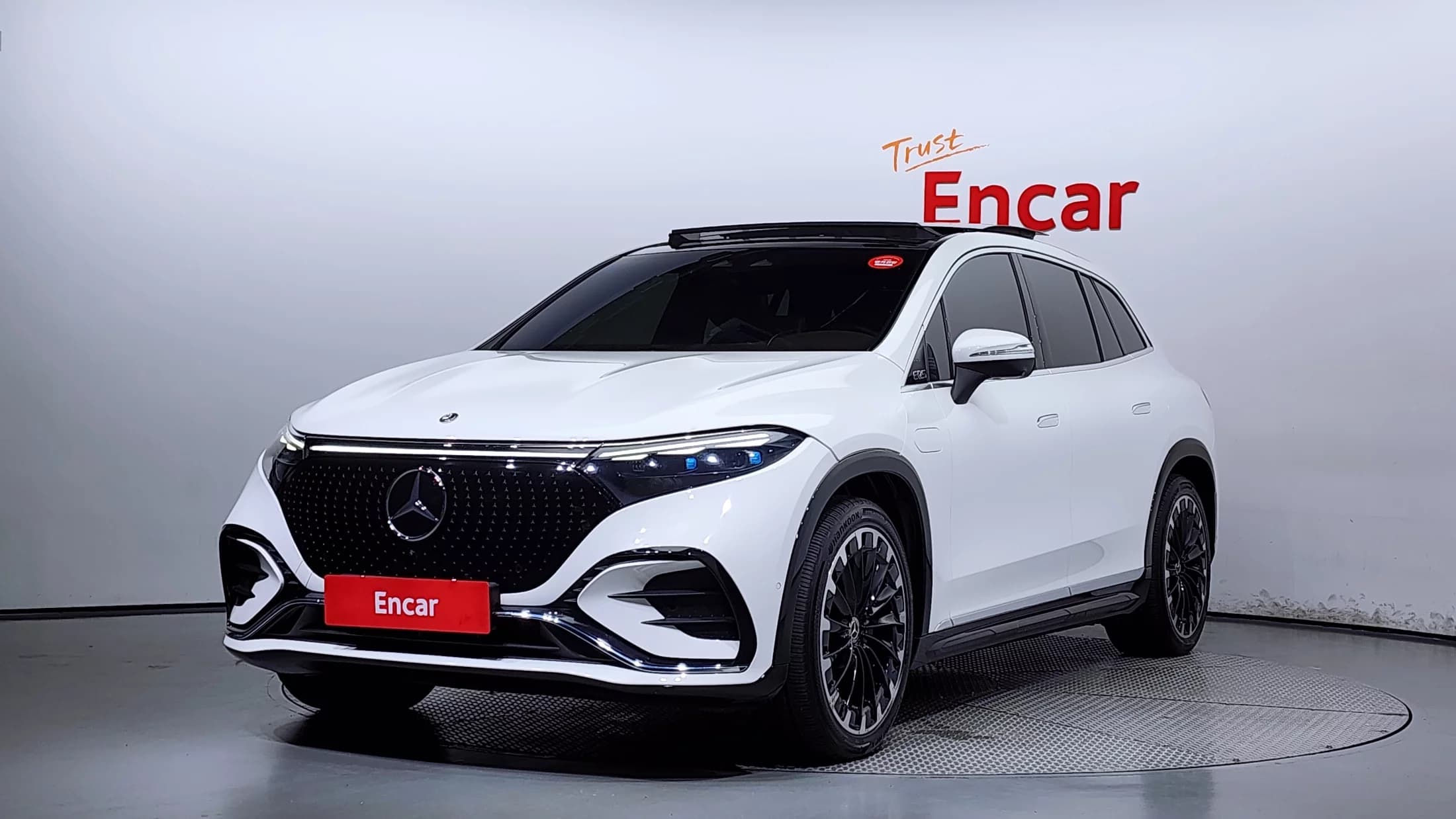 Mercedes-Benz EQS EQS580 4MATIC, электромобиль, 2023 г. 51560 км.