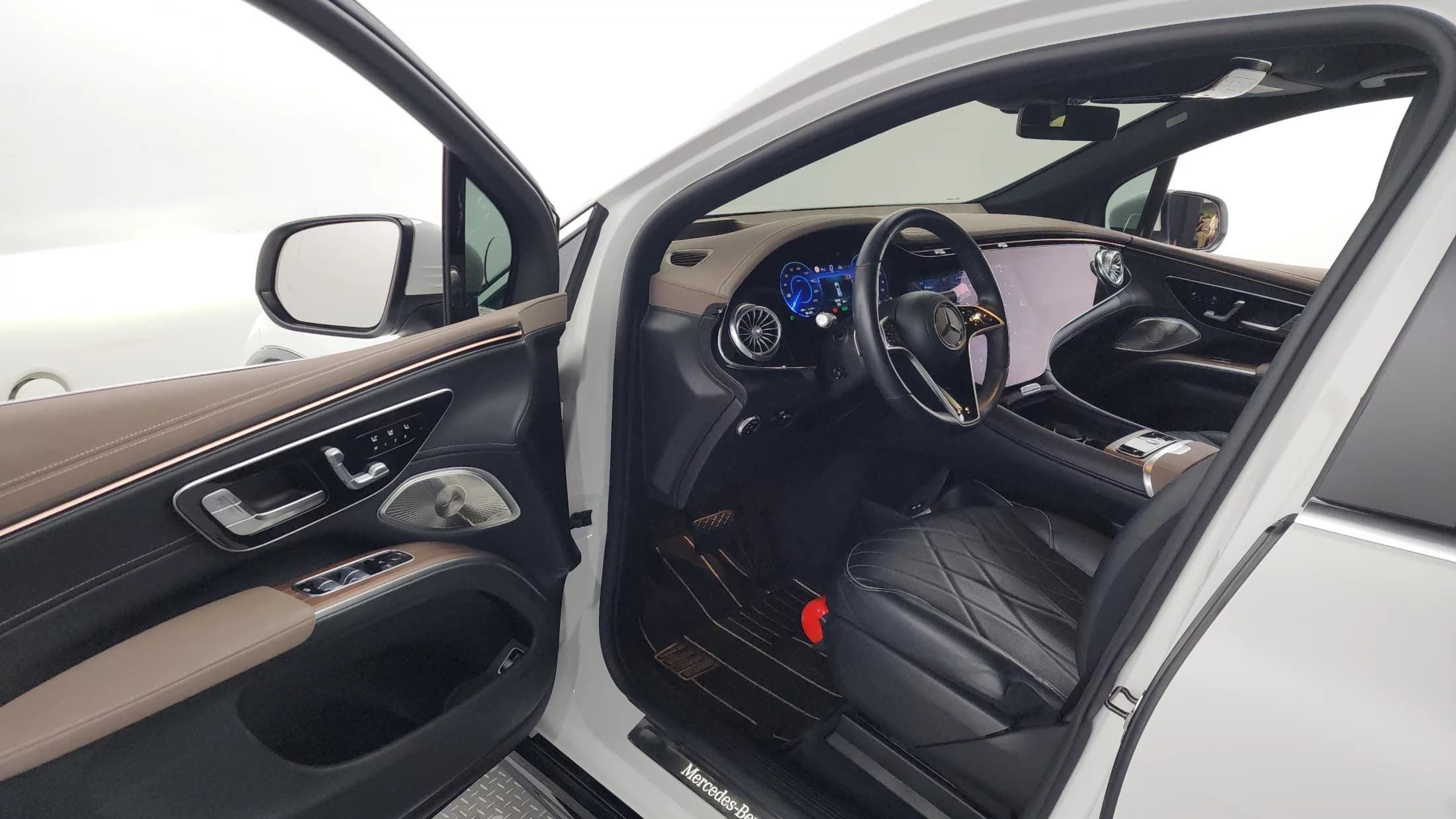 Mercedes-Benz EQS EQS580 4MATIC, электромобиль, 2023 г. 51560 км. — фото 10