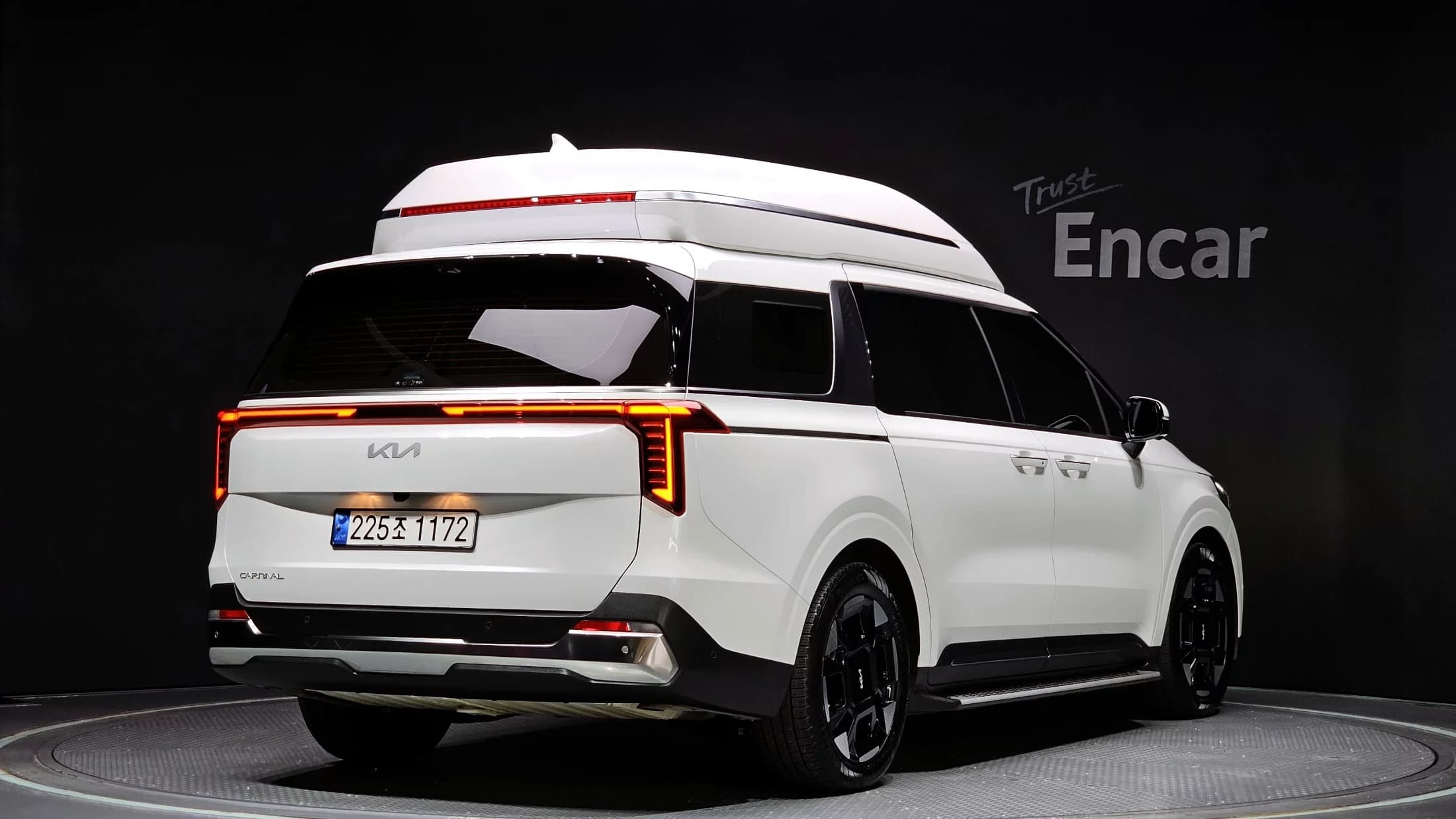 Kia Carnival Gasoline 9-Seater Hi Limousine Signature, 2024 г. 23118 км. — фото 2