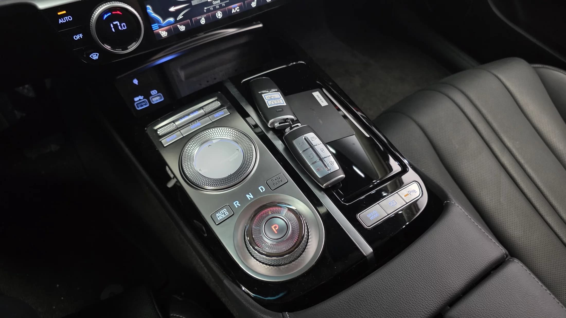 Genesis Electrified G80 e-AWD, электромобиль, 2021 г. 50681 км. — фото 9