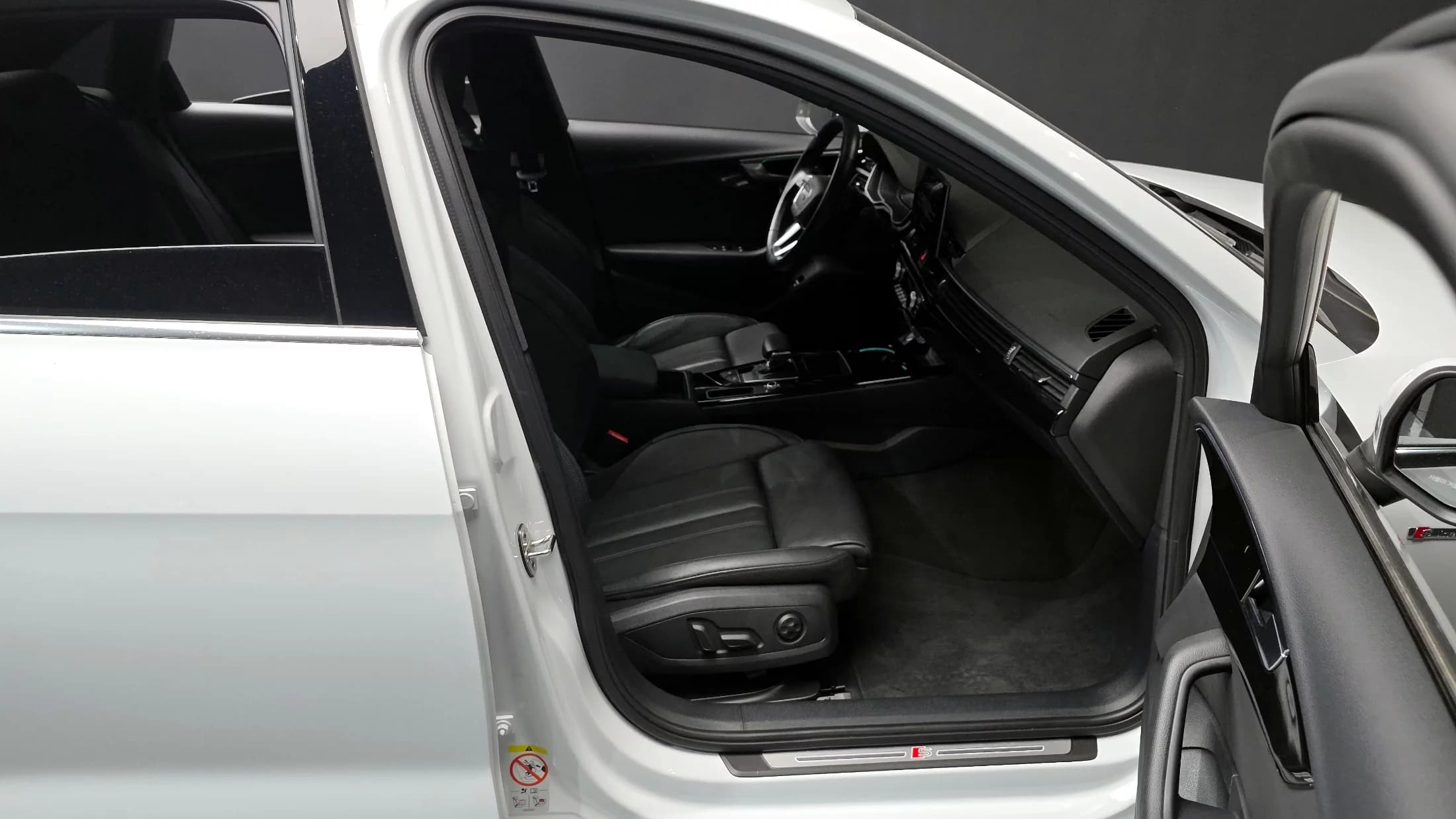 Audi A4 35 TDI Premium, 2021 г. 54871 км. — фото 11