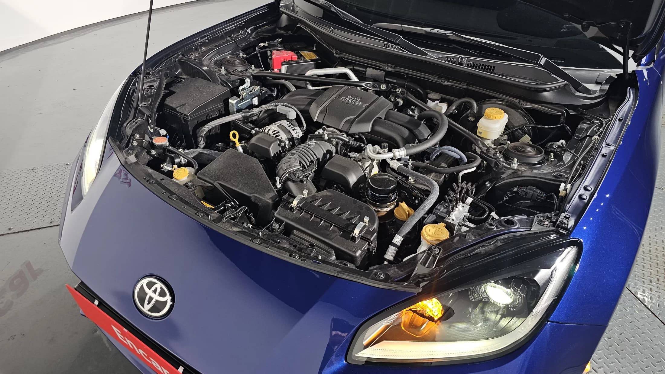 Toyota Gr 86 2.4 Premium, 2024 г. 9307 км. — фото 6
