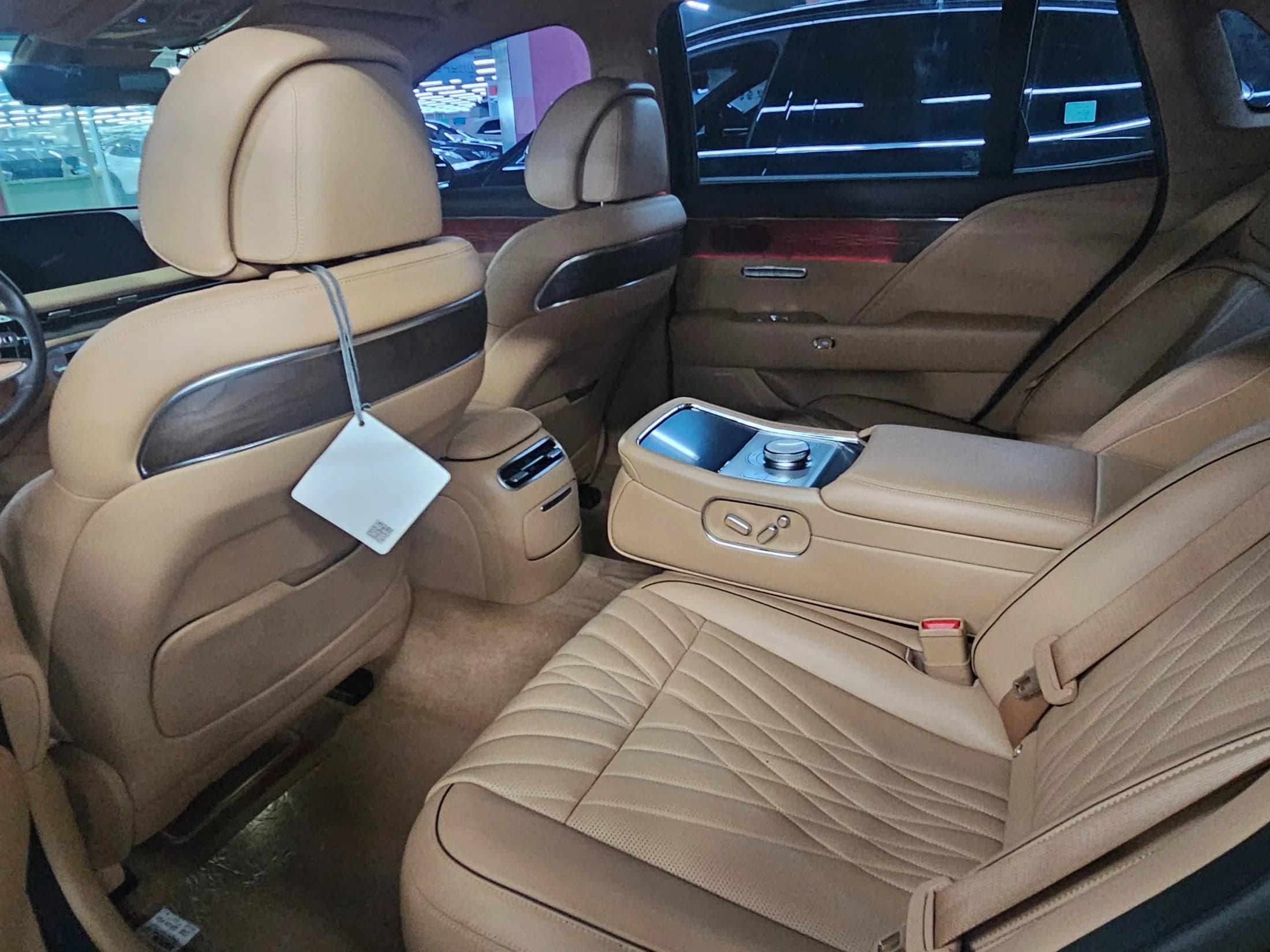 Genesis G90 Gasoline 3.5 Turbo AWD, 2022 г. 81115 км. — фото 6