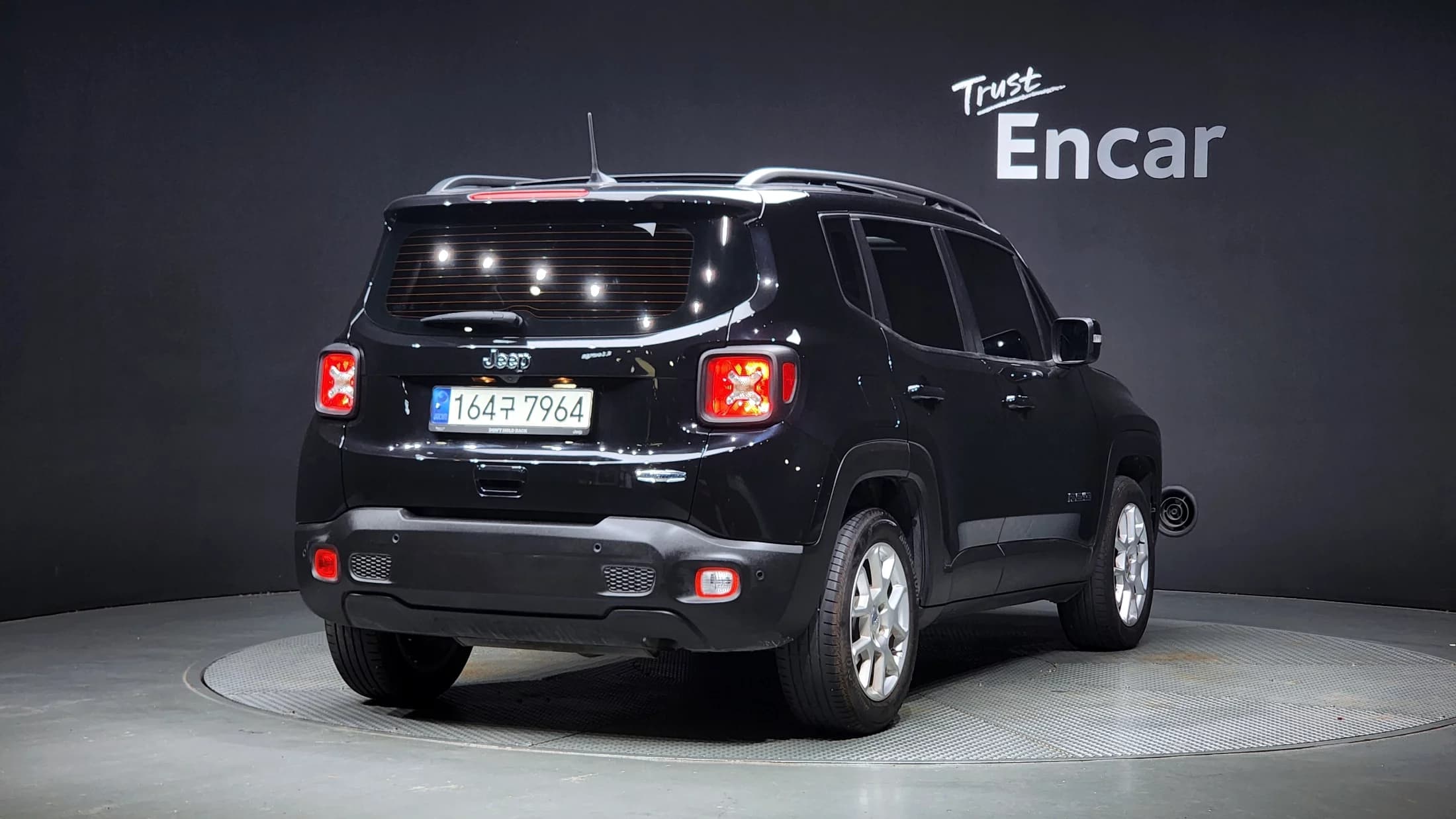 Jeep RENEGADE 2.4 Longitude, 2021 г. 34227 км. — фото 2