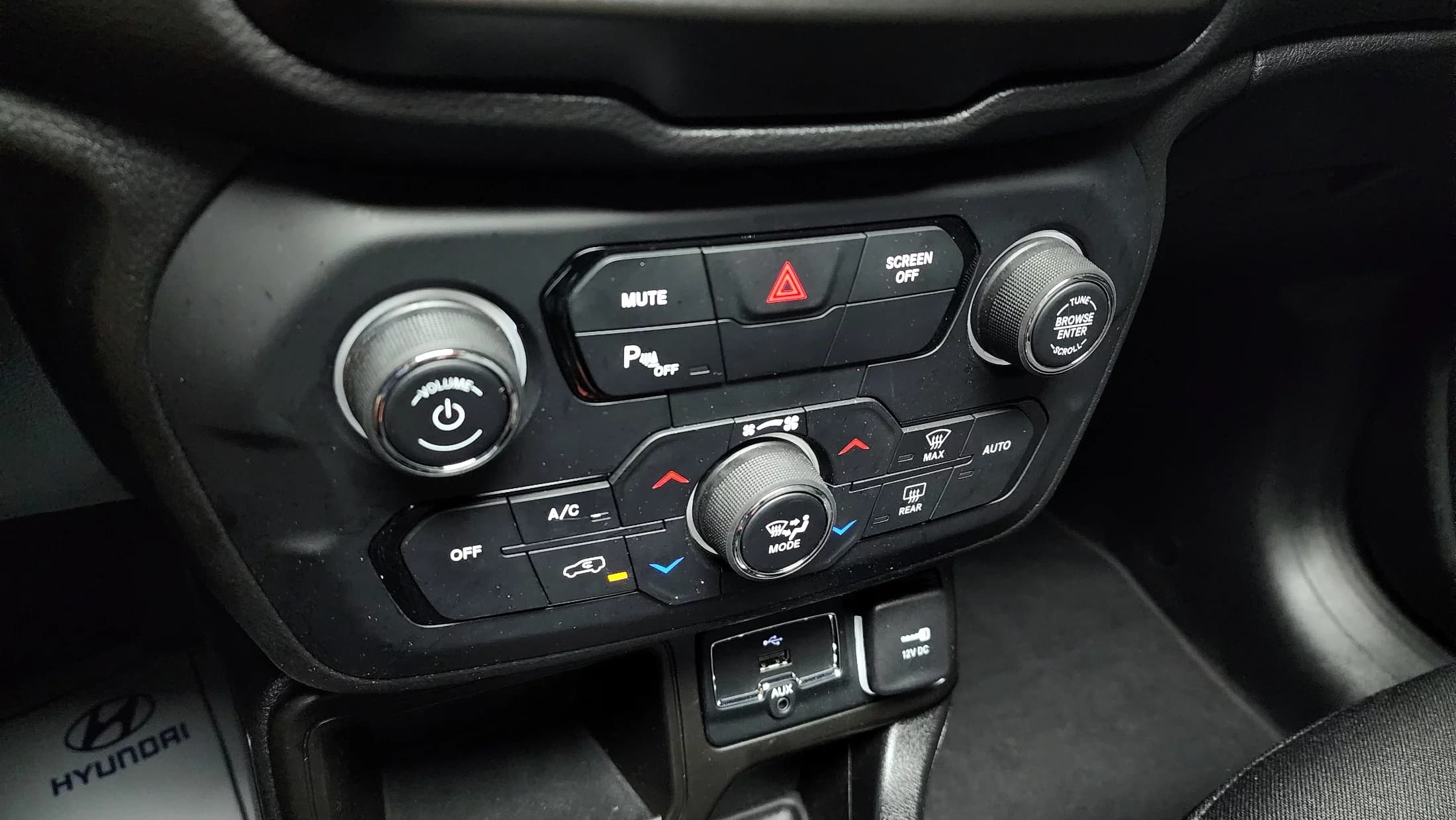 Jeep RENEGADE 2.4 Longitude, 2021 г. 34227 км. — фото 19