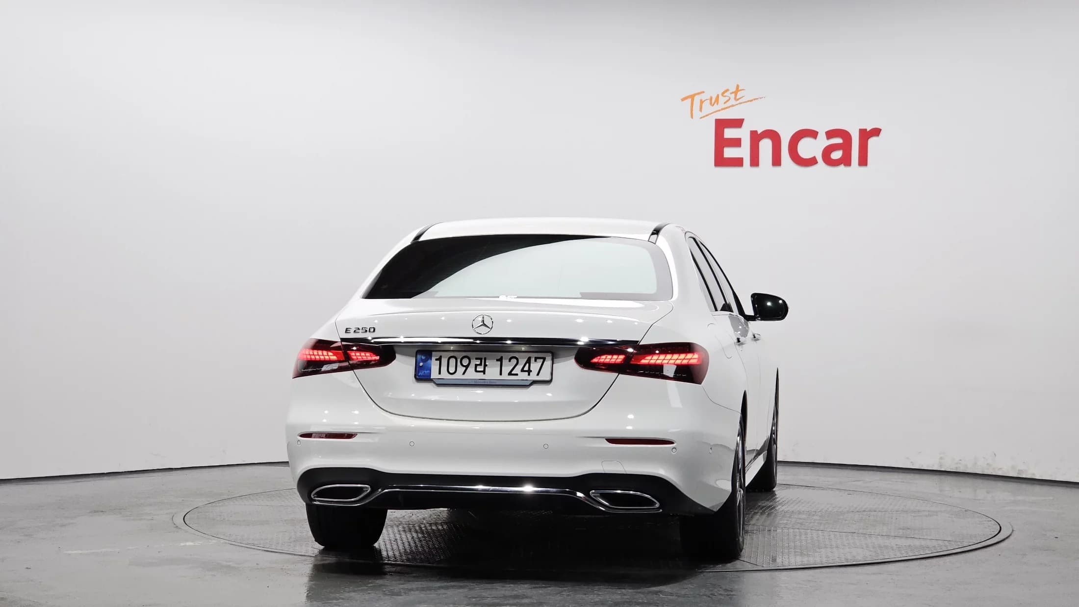 Mercedes-Benz E-Class E250 AMG Line, 2023 г. 7709 км. — фото 4