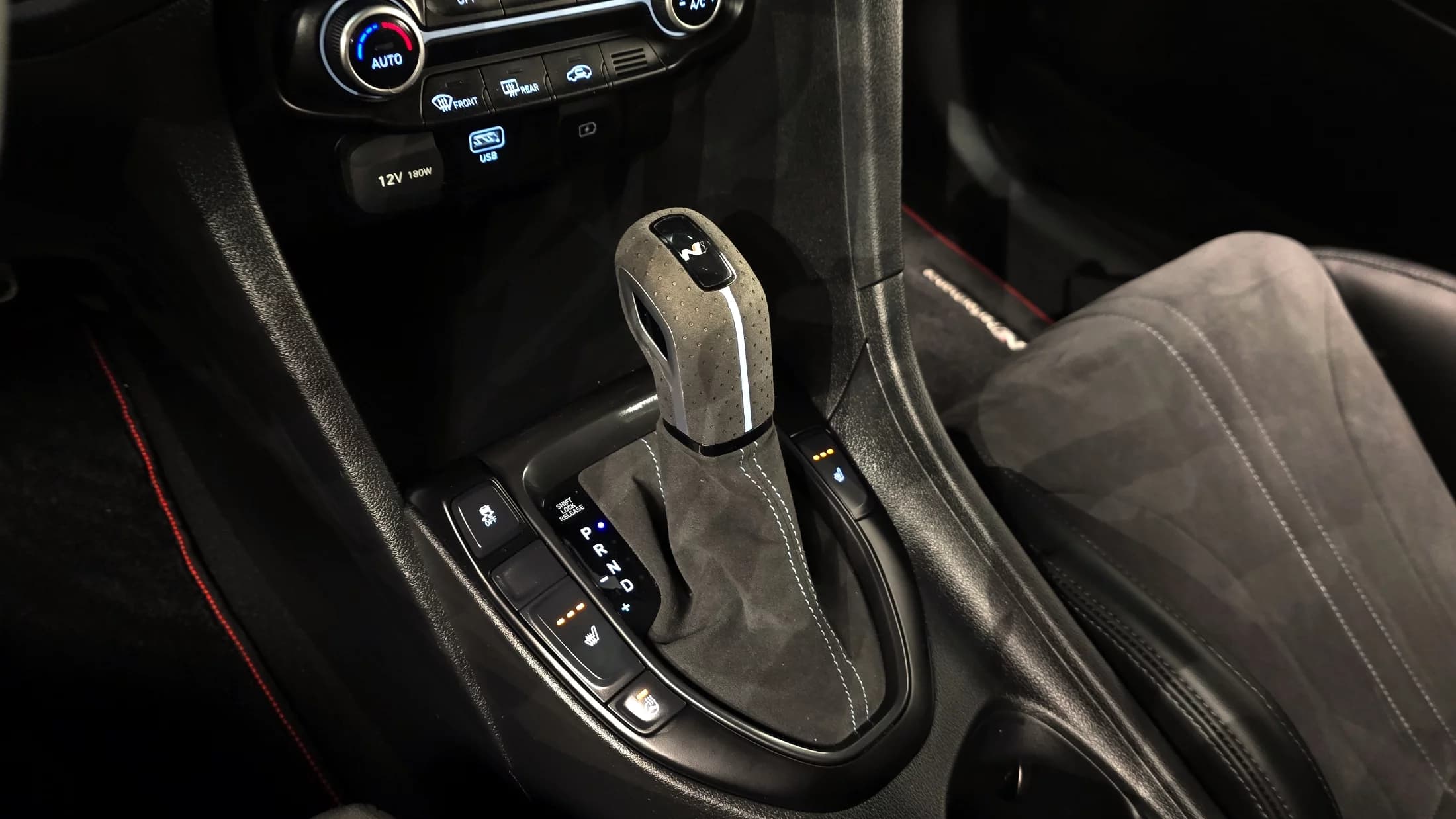 Hyundai Veloster 2.0 N, 2021 г. 73779 км. — фото 9