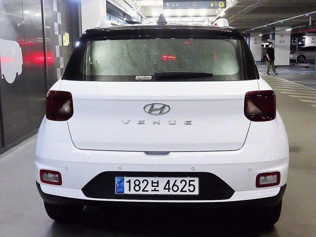Hyundai Venue 1.6 Flux, 2023 г. 14527 км. — фото 5
