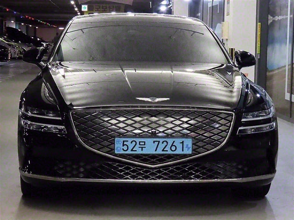 Genesis Electrified G80 e-AWD, электромобиль, 2021 г. 81612 км. — фото 2