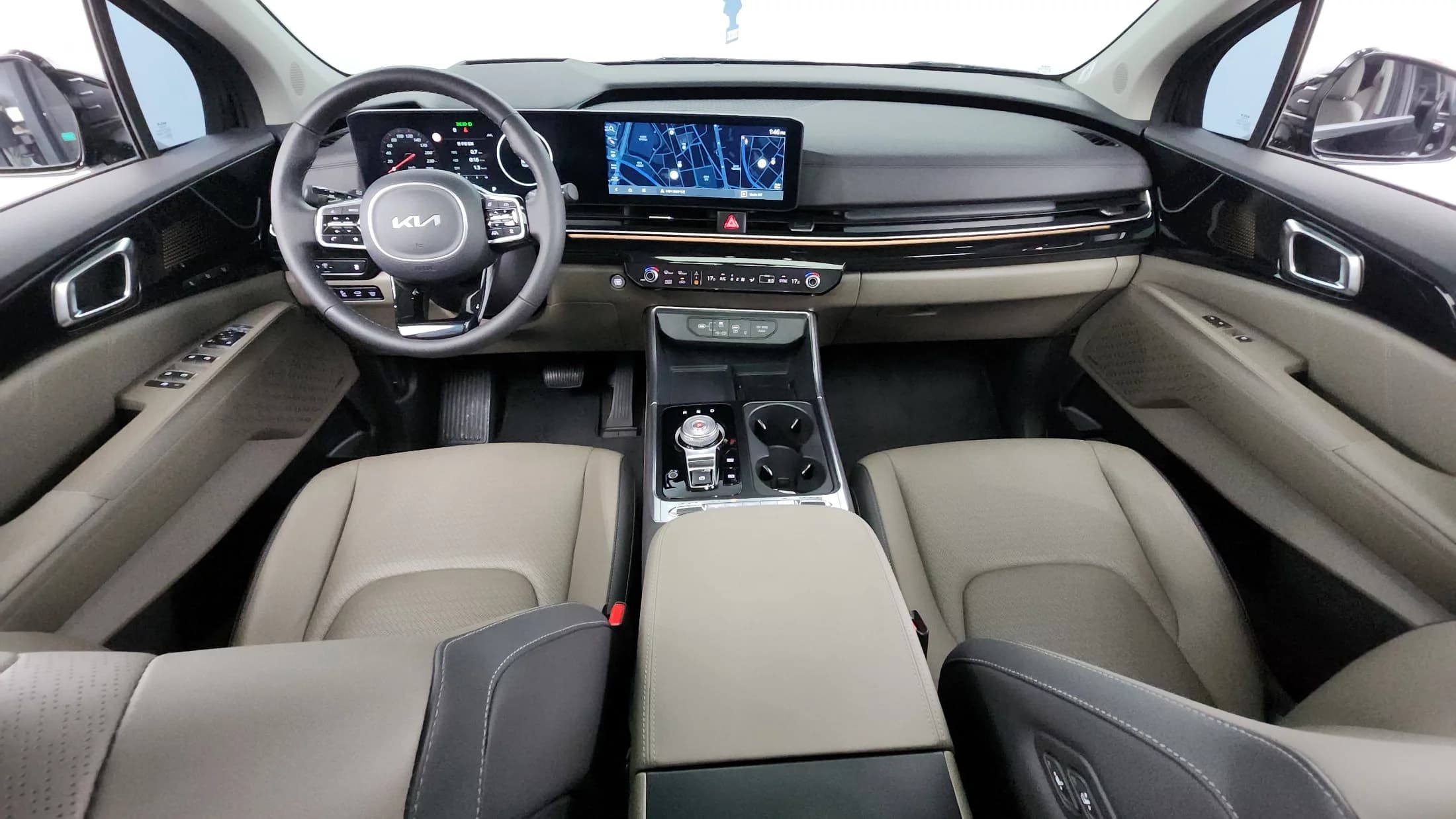 Kia Carnival Gasoline 7-Seater Signature, 2023 г. 25222 км. — фото 7