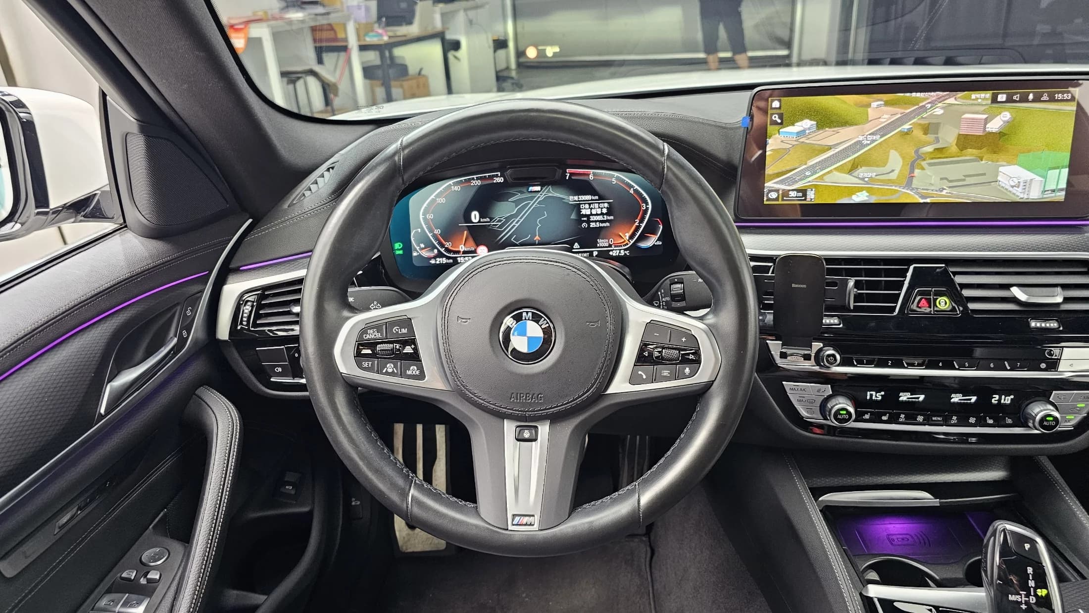 BMW 5-Series 520i M Sport, 2023 г. 33182 км. — фото 13