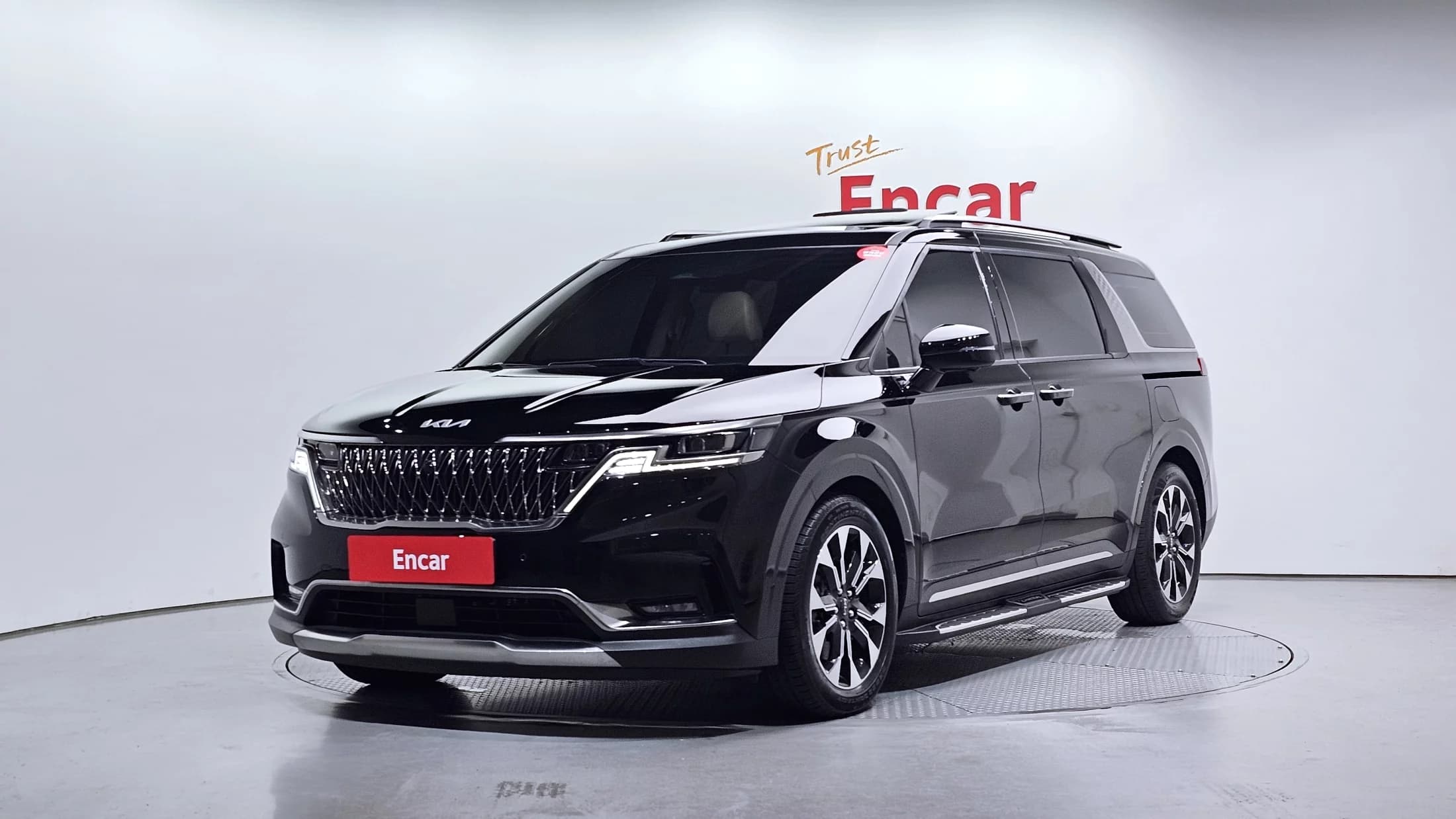 Kia Carnival Gasoline 7-Seater Signature, 2022 г. 24475 км.