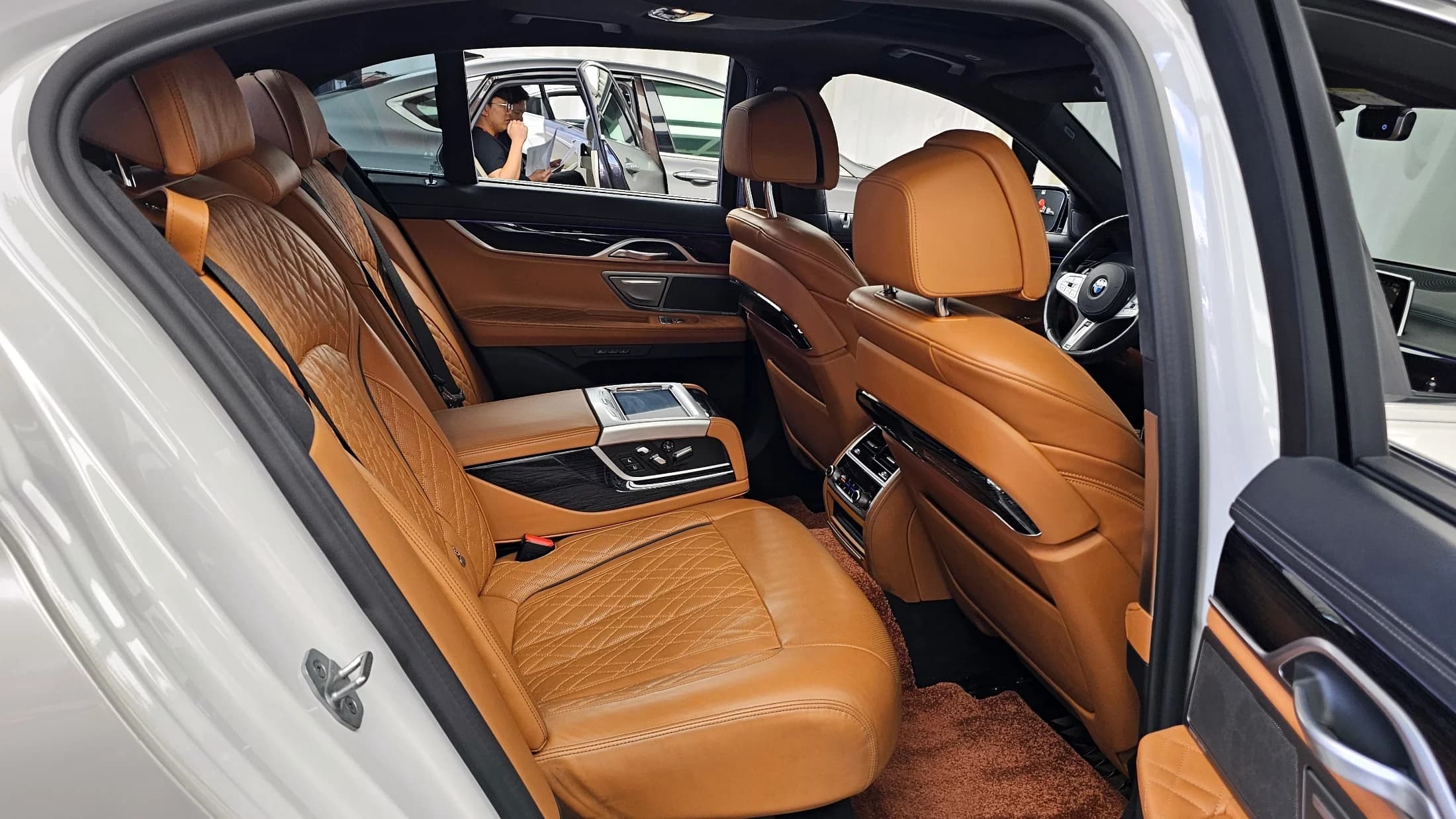 BMW 7-Series 740i M Sport, 2021 г. 84026 км. — фото 12
