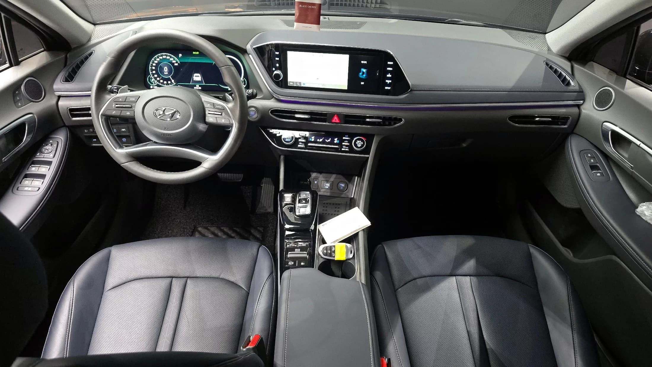 Hyundai Sonata 1.6 Turbo Premium Plus, 2023 г. 18683 км. — фото 7
