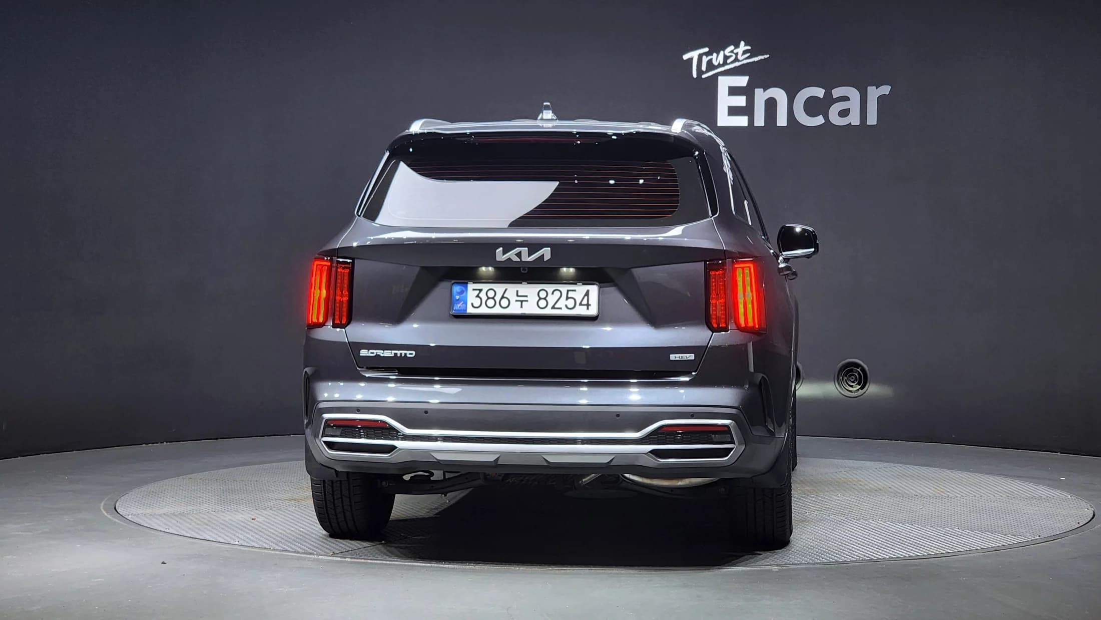 Kia Sorento HEV 1.6 2WD Signature, гибрид, 2023 г. 6383 км. — фото 4
