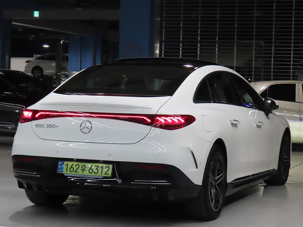 Mercedes-Benz EQE EQE350+, электромобиль, 2024 г. 458 км. — фото 3