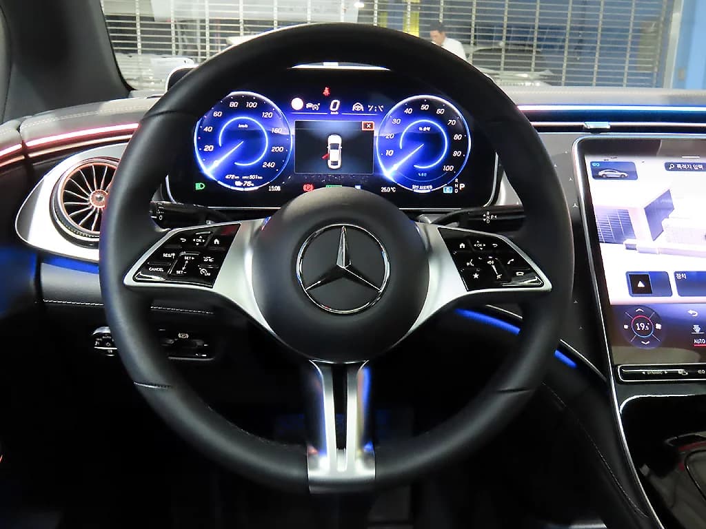 Mercedes-Benz EQE EQE350+, электромобиль, 2024 г. 458 км. — фото 8